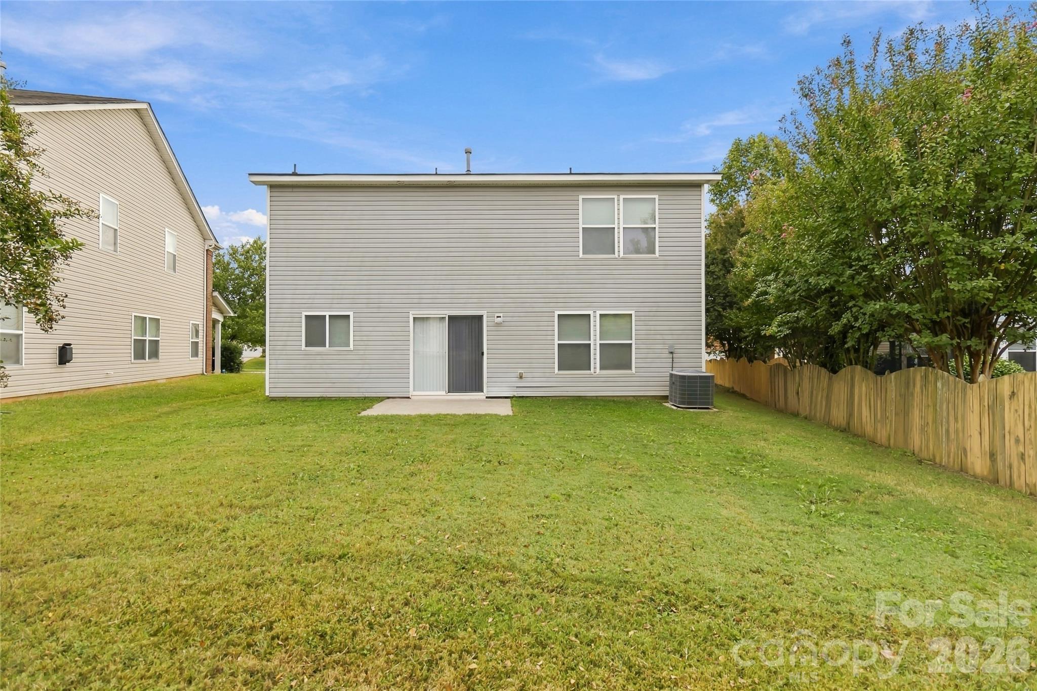 Single Family Residence at 6215 Woodland Commons Drive, Charlotte, photo 22 of 24
