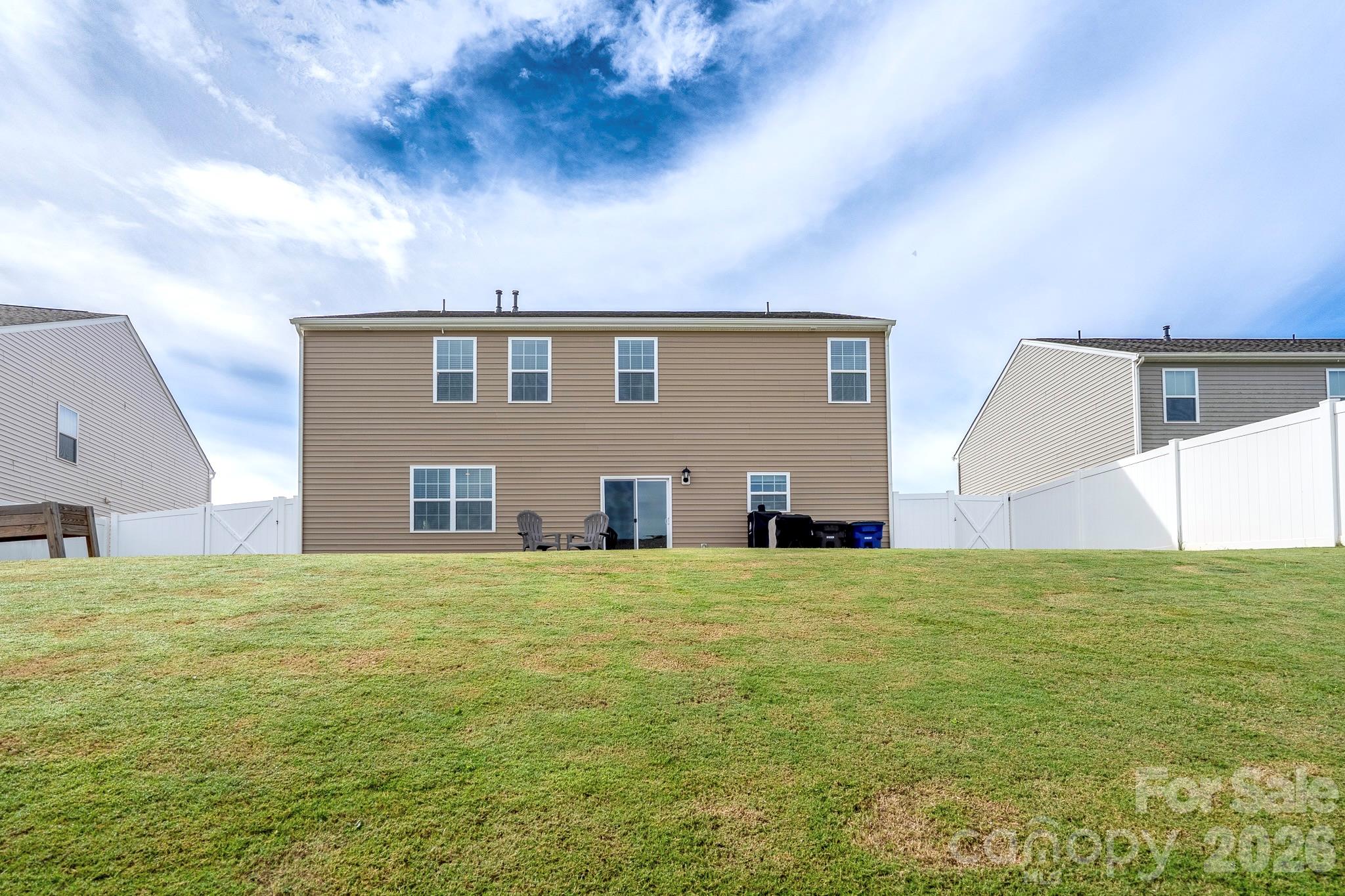 Single Family Residence at 121 Giant Oak Avenue, Statesville, photo 5 of 28