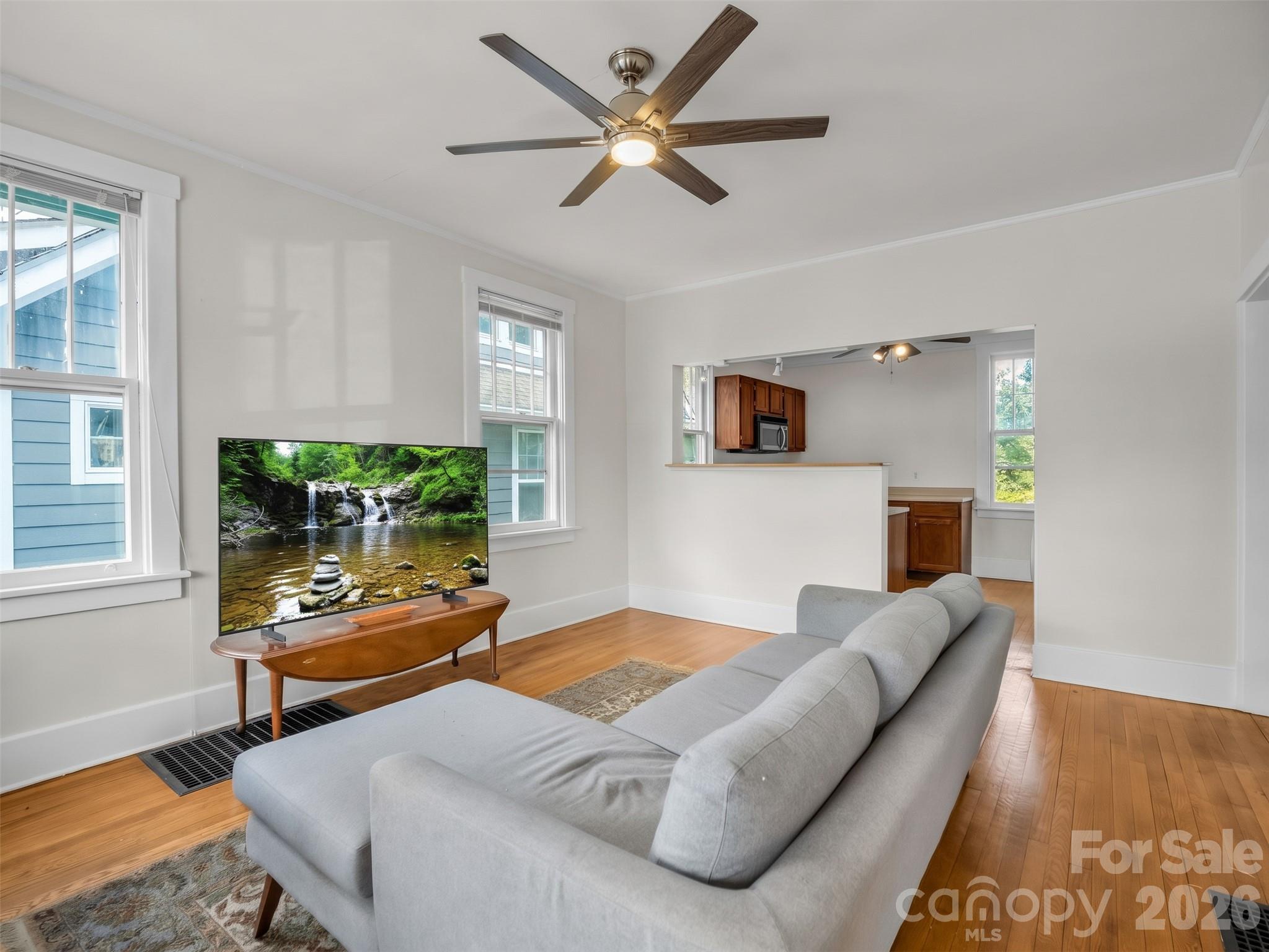 200 main floor living room - 198 & 200 Courtland Place, Asheville