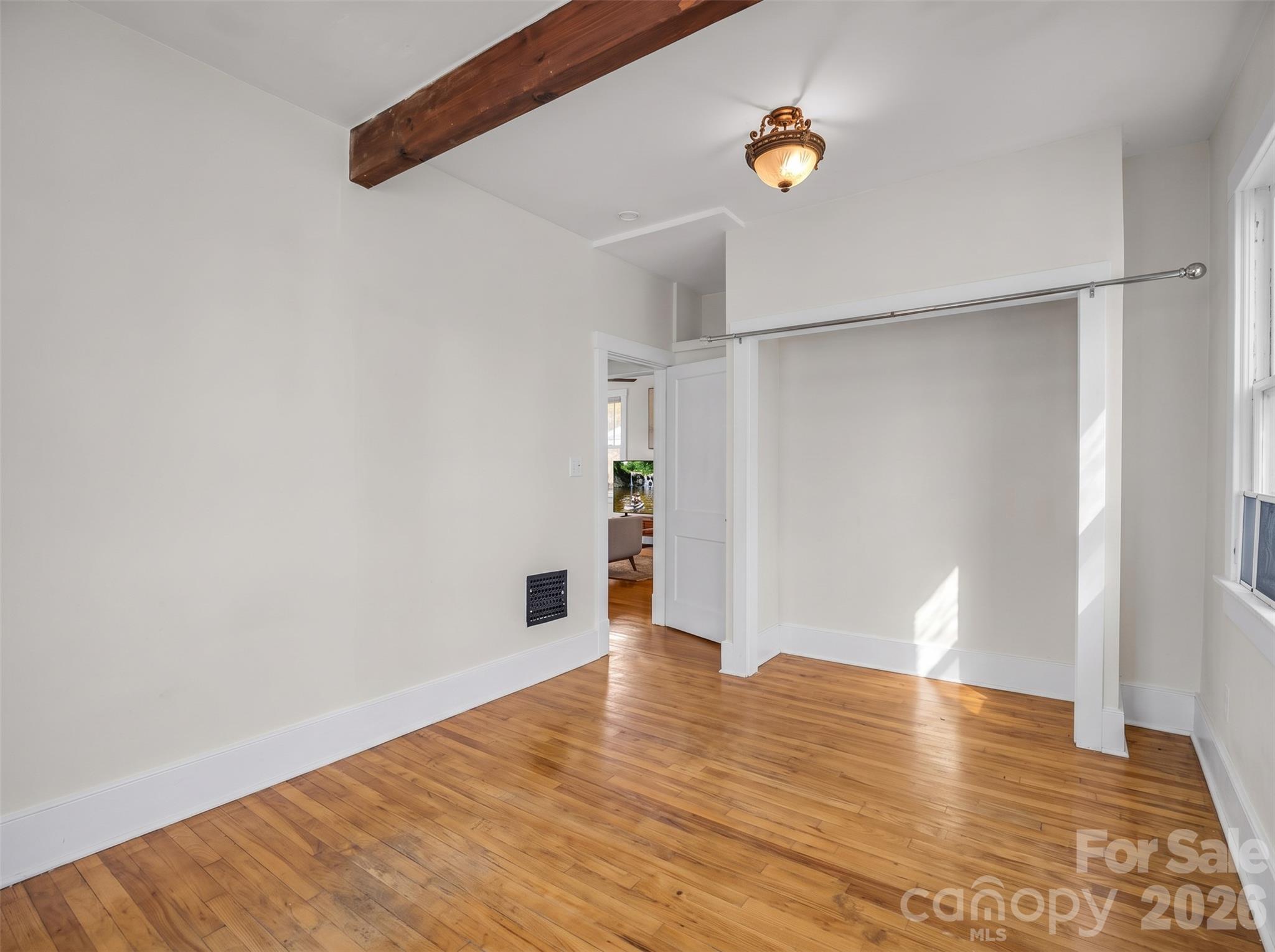 200 main floor primary bedroom - 198 & 200 Courtland Place, Asheville