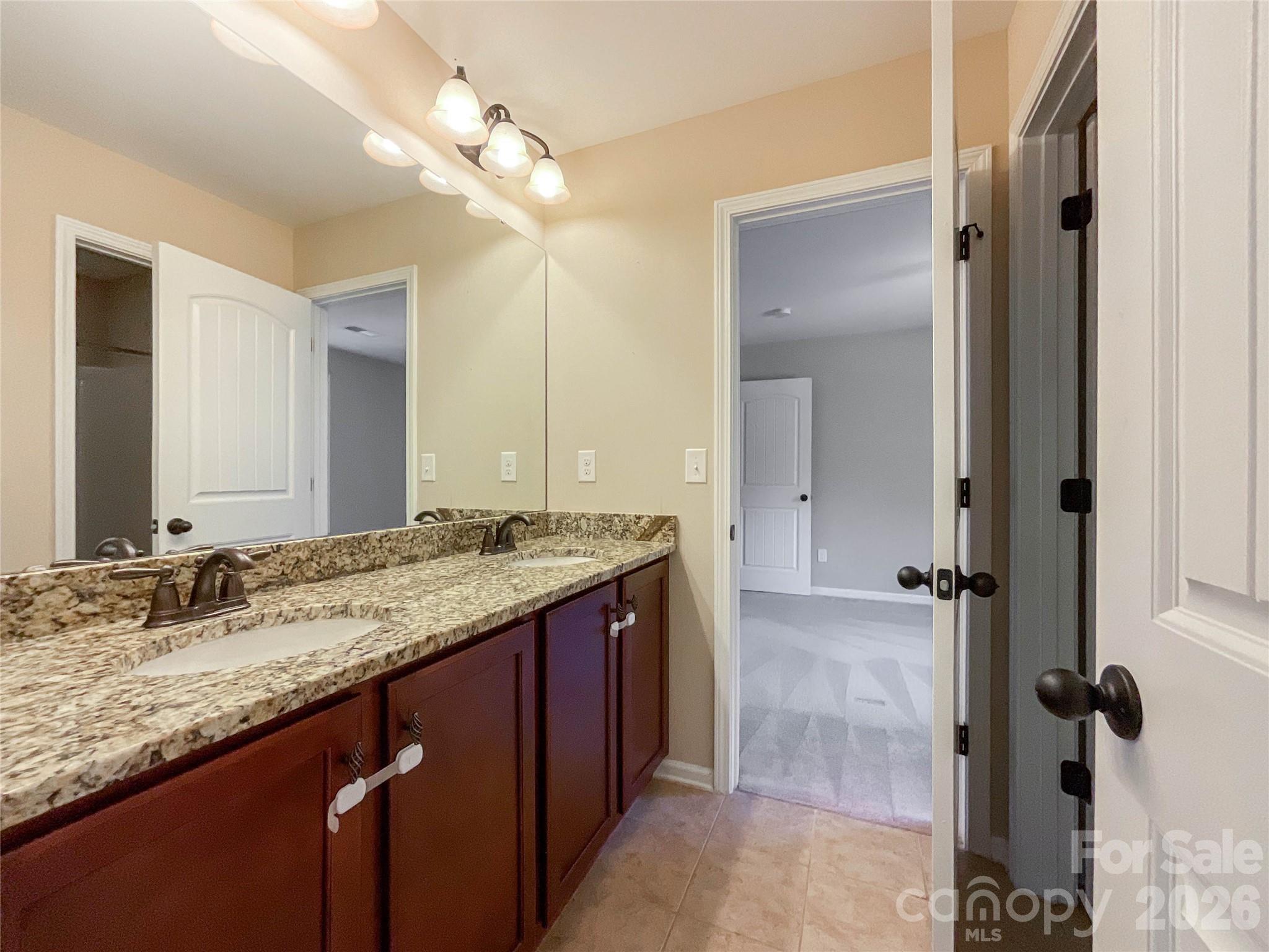 Single Family Residence at 7527 Snowbird Court, Mint Hill, photo 25 of 45