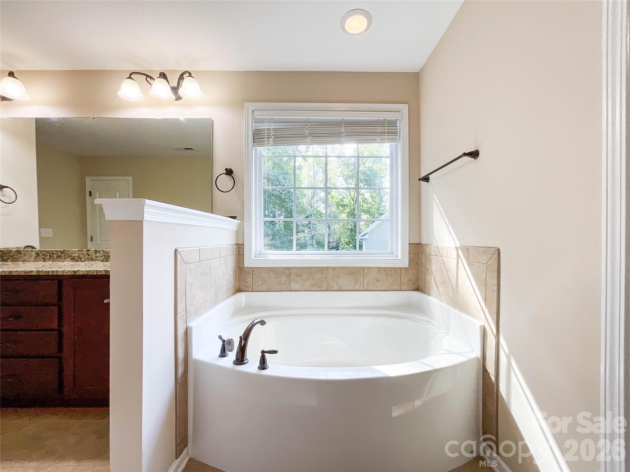 Single Family Residence at 7527 Snowbird Court, Mint Hill, photo 35 of 45