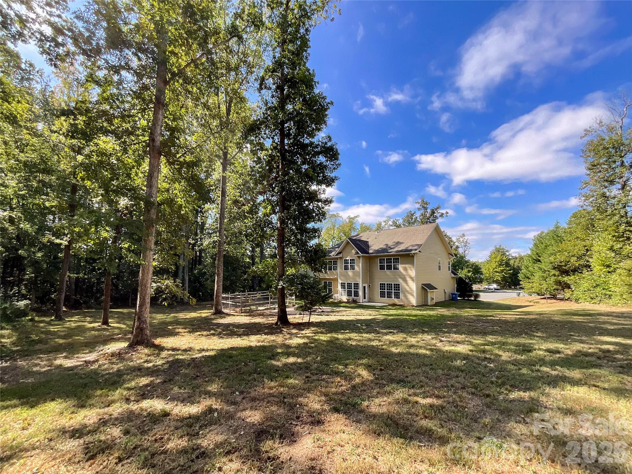 Single Family Residence at 7527 Snowbird Court, Mint Hill, photo 41 of 45