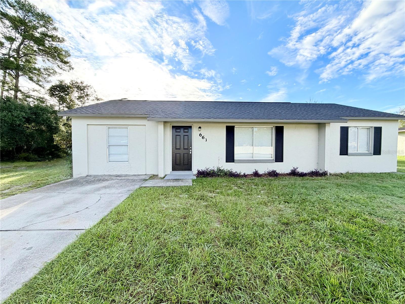 661 GULLIVER AVE