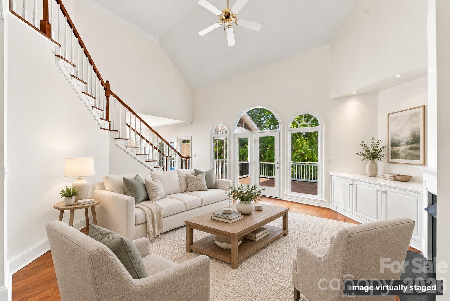 Single Family Residence at 5539 Sunstar Court, Charlotte, photo 4 of 47