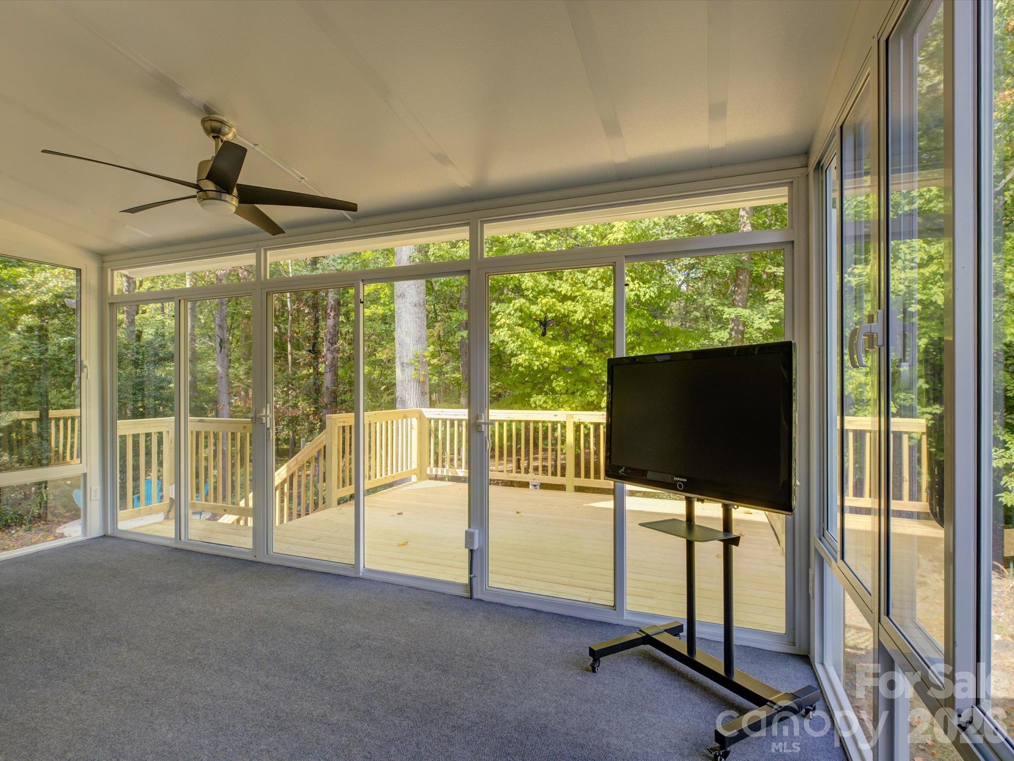 Single Family Residence at 9207 Rainbow Forest Drive, Charlotte, photo 13 of 47