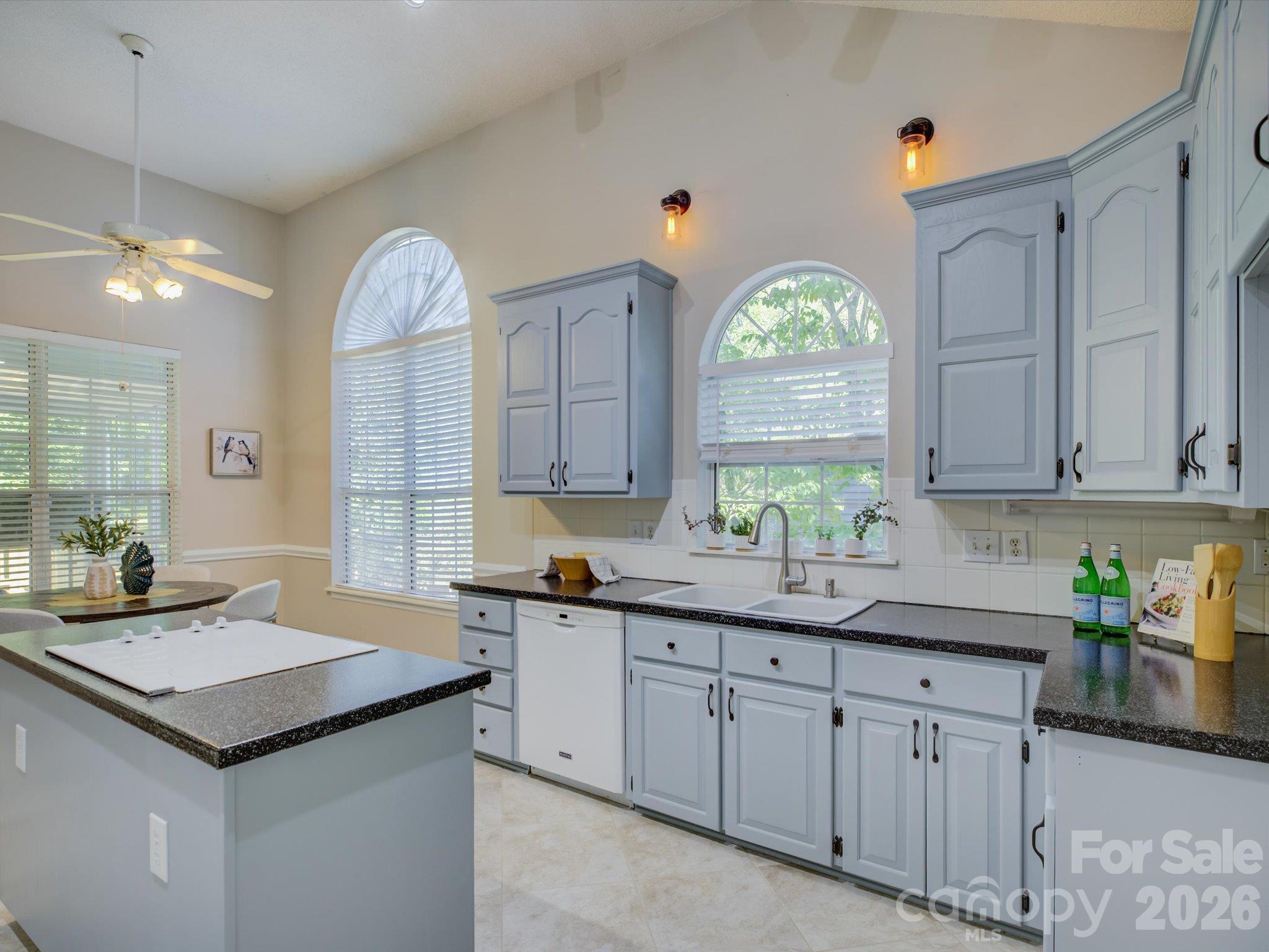 Single Family Residence at 9207 Rainbow Forest Drive, Charlotte, photo 20 of 47