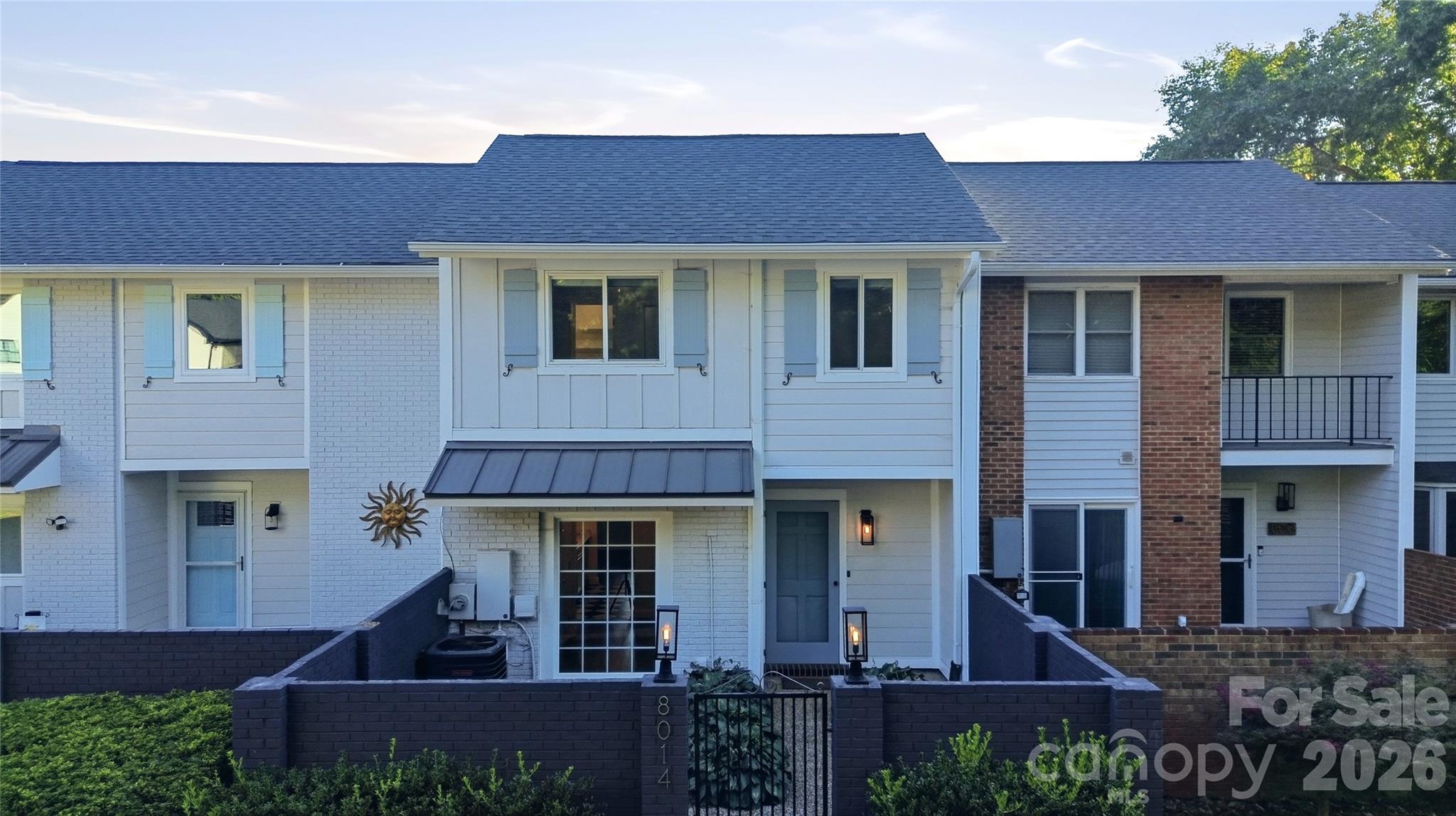 Townhouse at 8014 Westcape Drive, Denver, photo 30 of 31