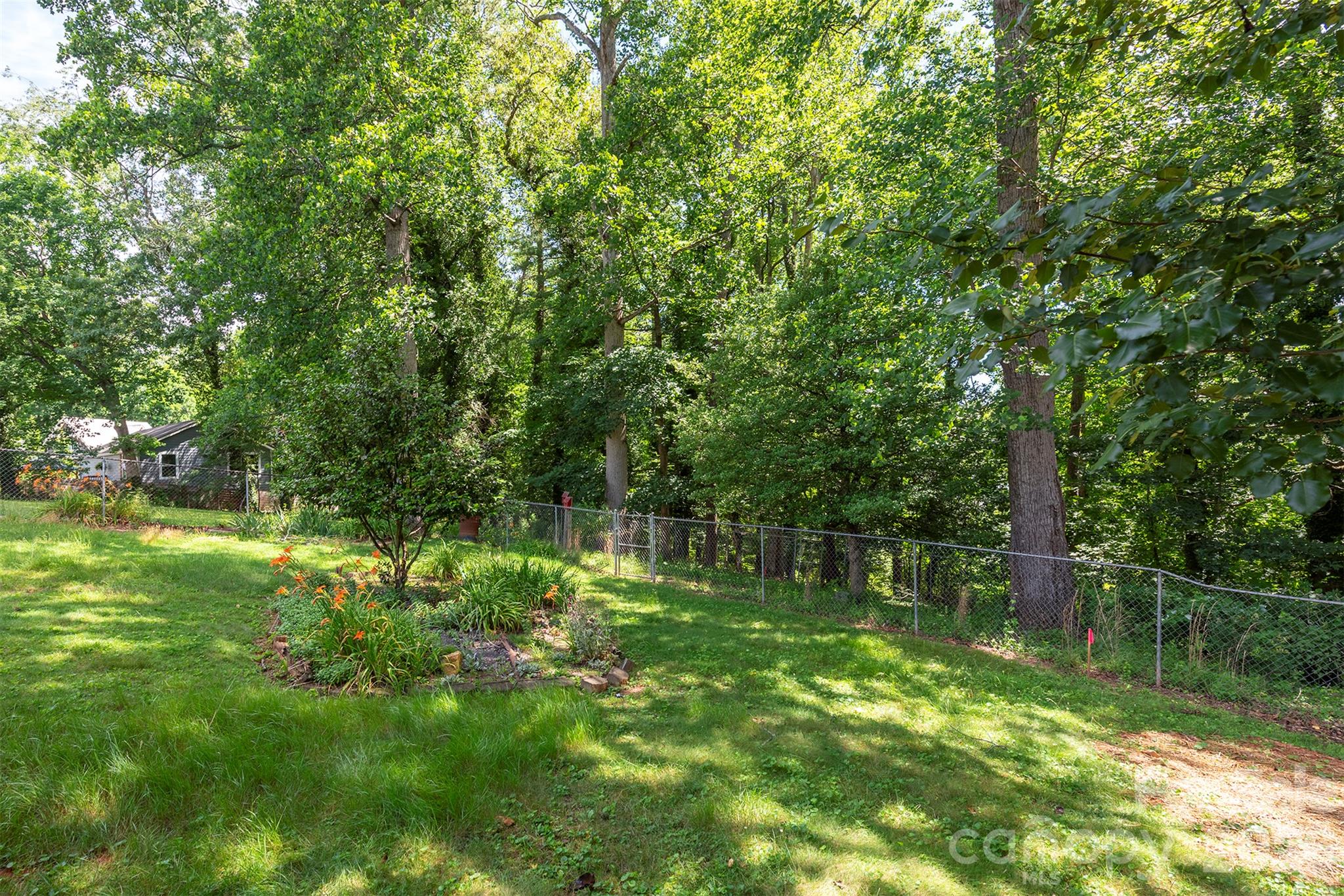 Lot at 30 and 34 Harnett Street, Asheville, photo 3 of 12