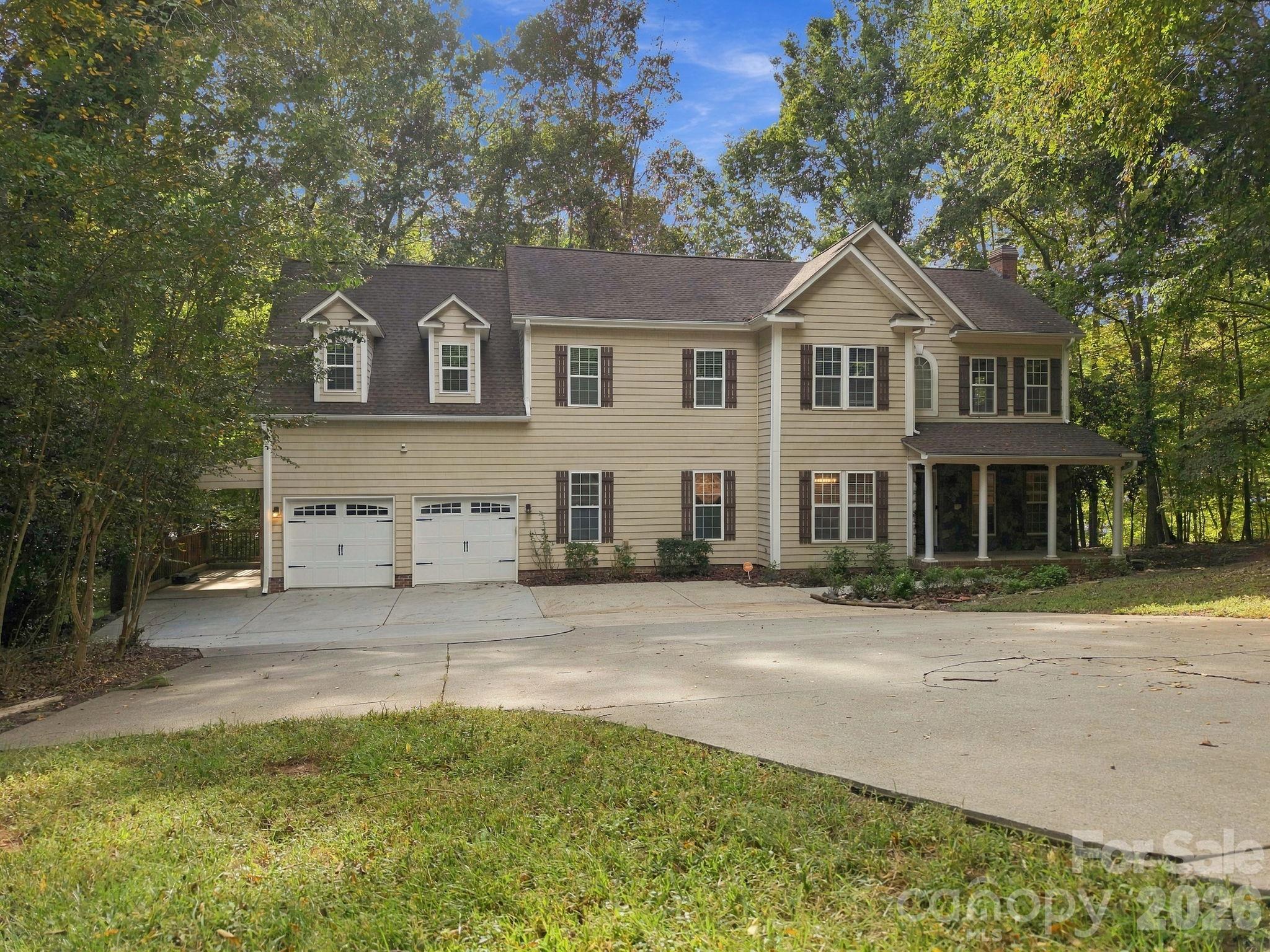 Single Family Residence at 218 Culpeze Road, Mooresville, photo 2 of 44