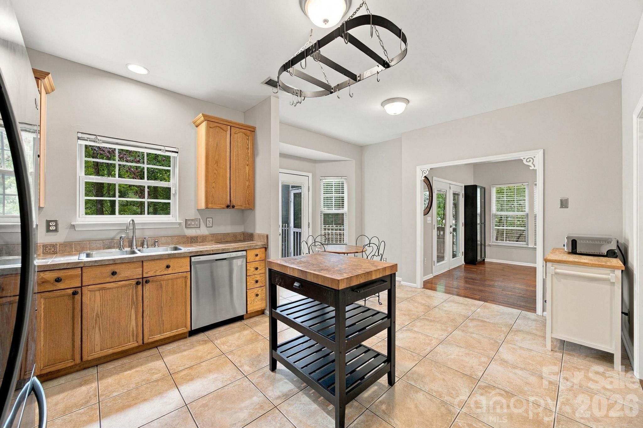 Single Family Residence at 218 Culpeze Road, Mooresville, photo 23 of 44