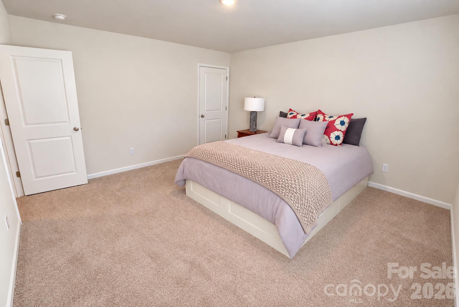 Single Family Residence at 722 Hickory Point Drive, Lexington, photo 16 of 22