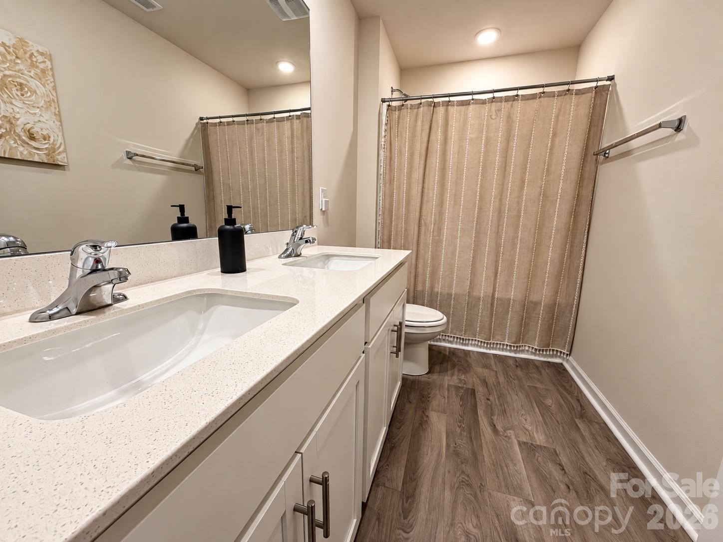 Single Family Residence at 722 Hickory Point Drive, Lexington, photo 19 of 22