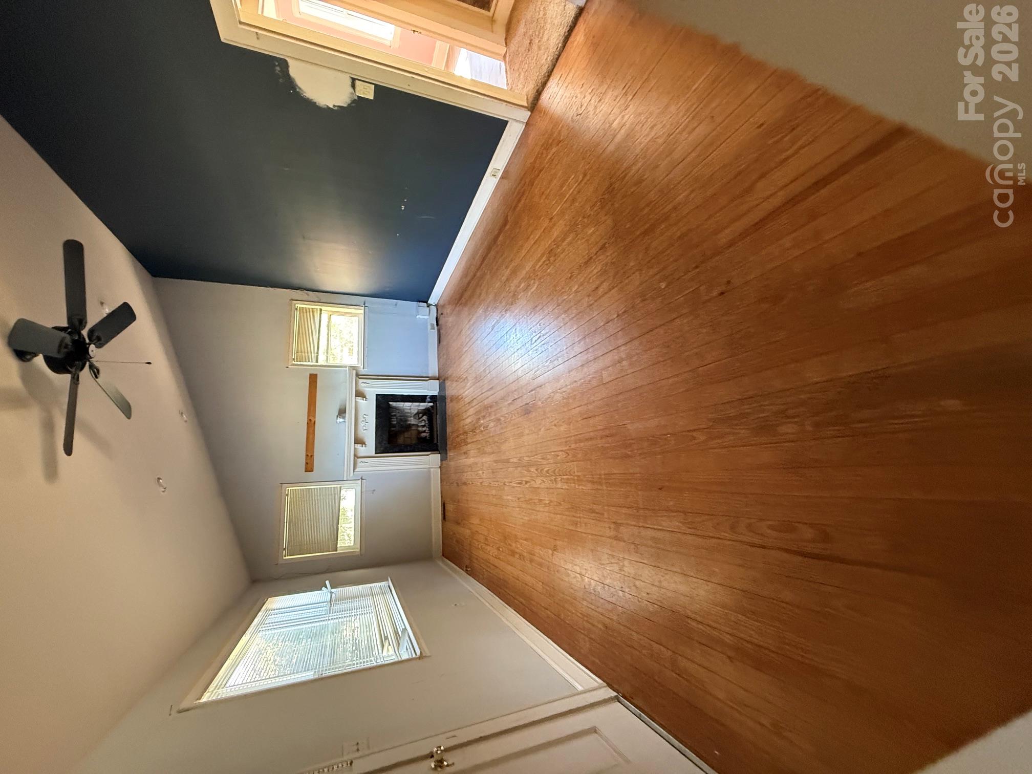 Single Family Residence at 160 Stonewall Circle, Concord, photo 2 of 10
