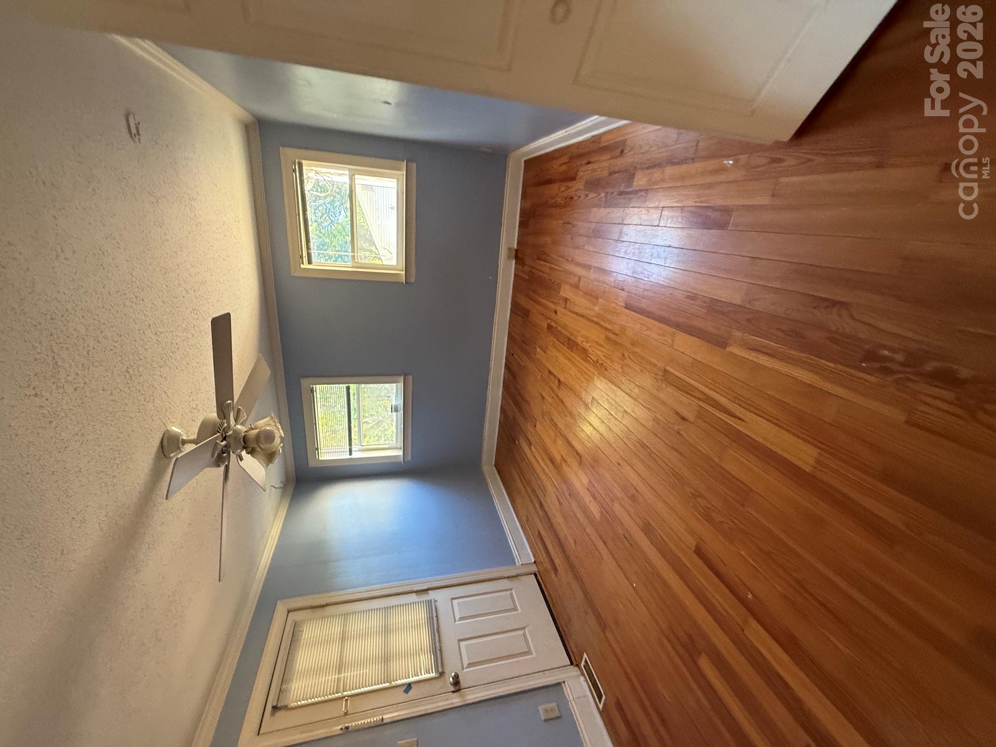 Single Family Residence at 160 Stonewall Circle, Concord, photo 5 of 10