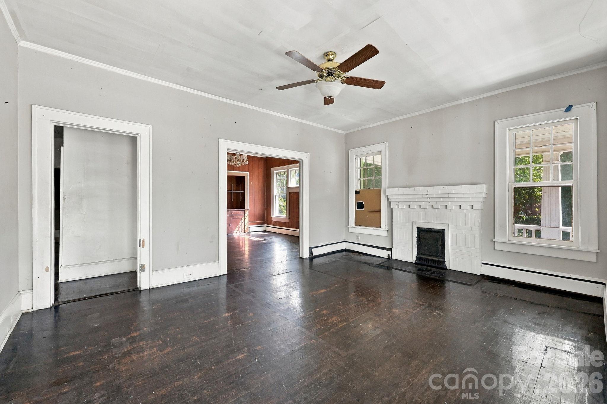 Single Family Residence at 622 W Council Street, Salisbury, photo 7 of 48