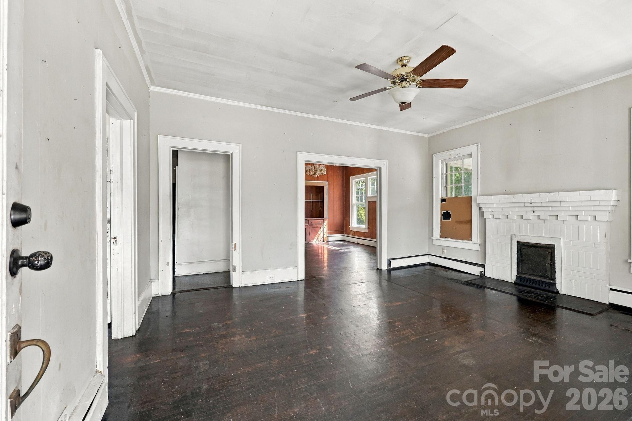 Single Family Residence at 622 W Council Street, Salisbury, photo 8 of 48