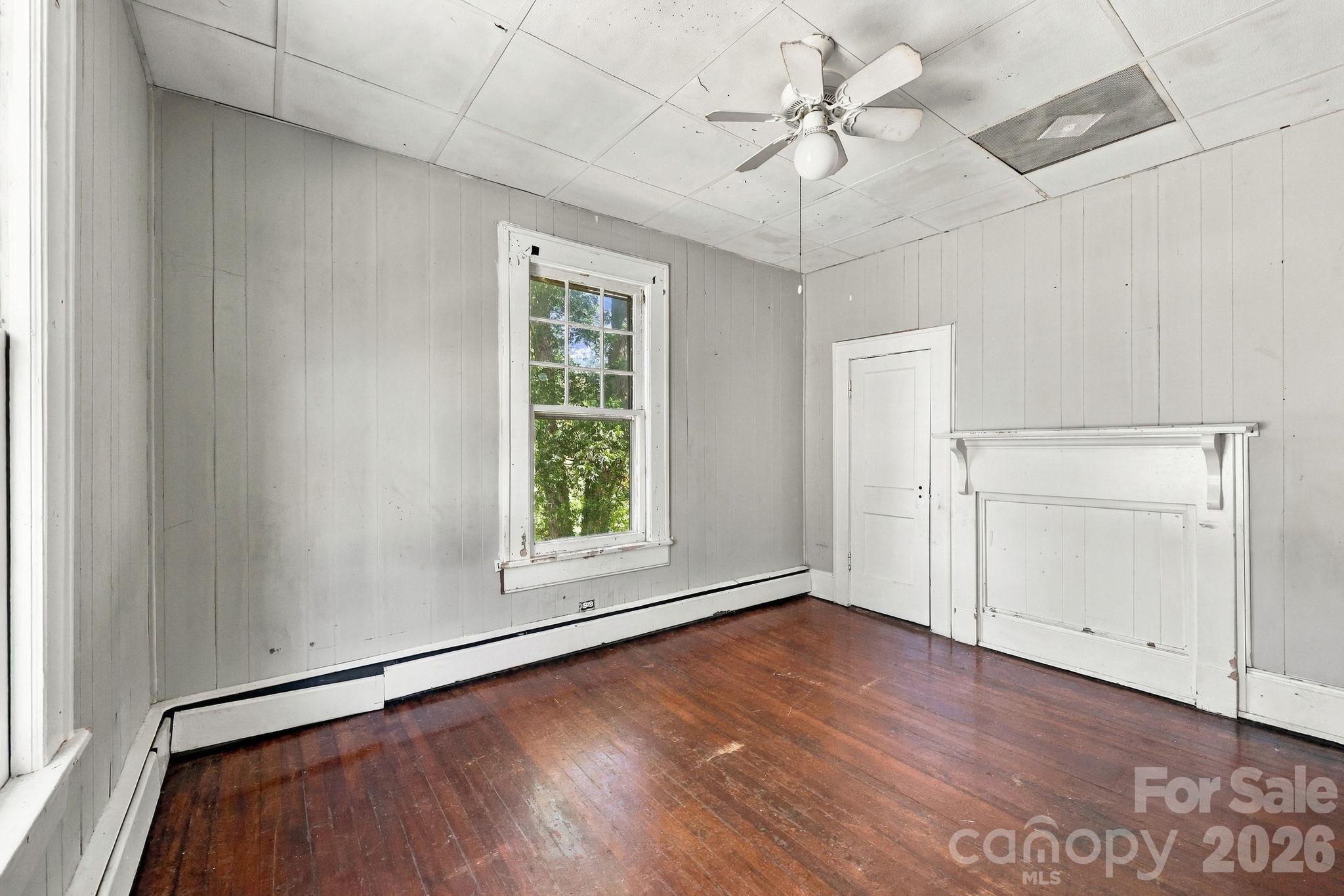 Single Family Residence at 622 W Council Street, Salisbury, photo 13 of 48