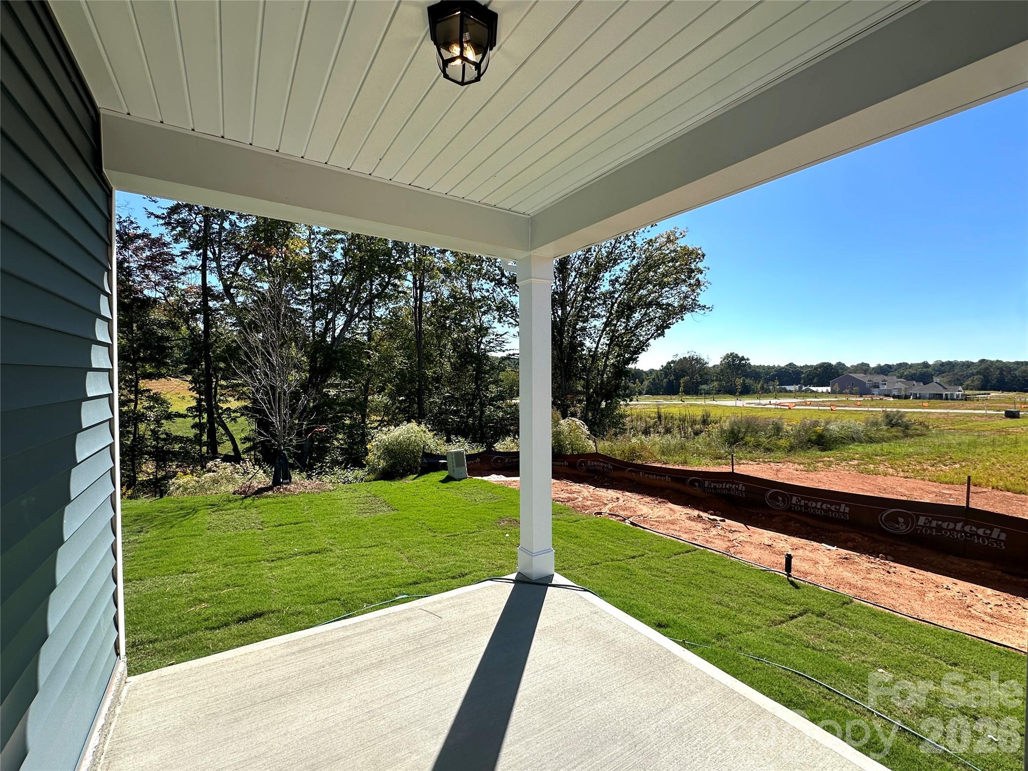 Covered Porch - 109 Pull Lane, Troutman