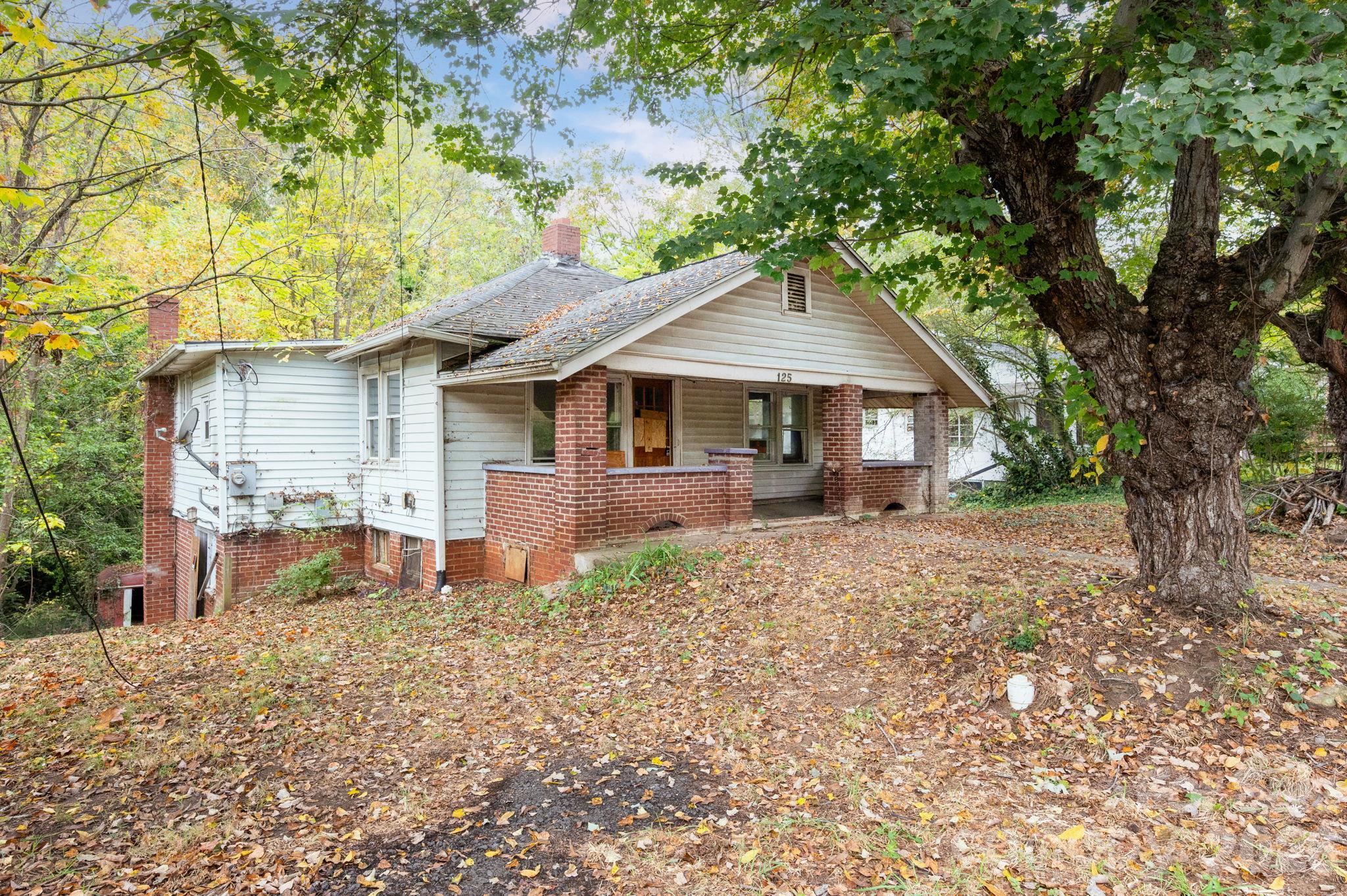 Large 0.2 acre lot in RM8 zoning - 125 Fairfax Avenue, Asheville