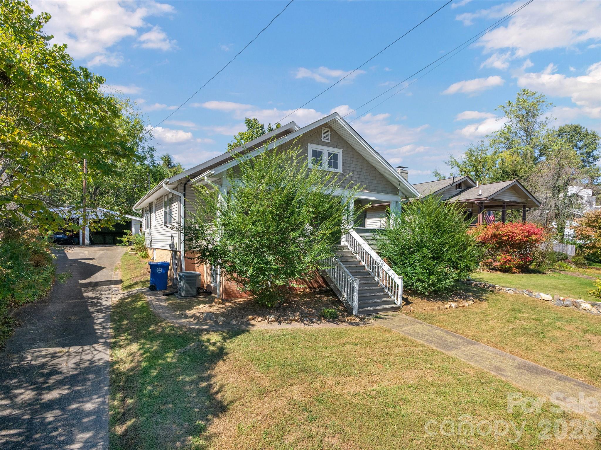 Single Family Residence at 33 Madeline Avenue, Asheville, photo 3 of 20