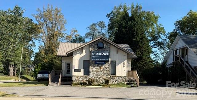 899 Haywood Road