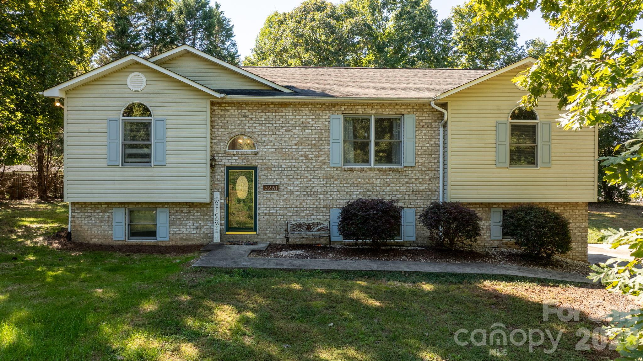 3261 Washington Way