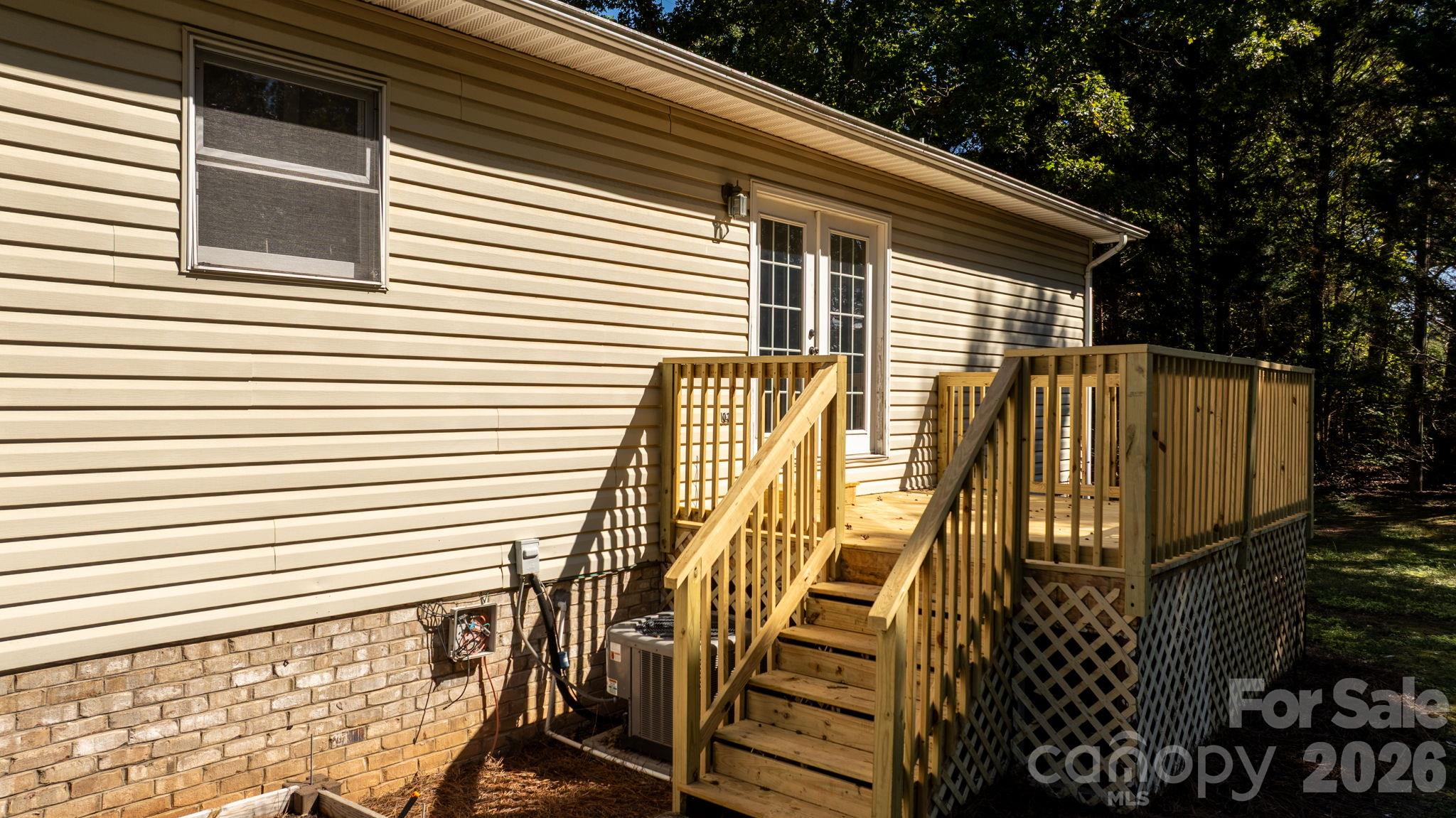 Single Family Residence at 3261 Washington Way, Hudson, photo 32 of 35