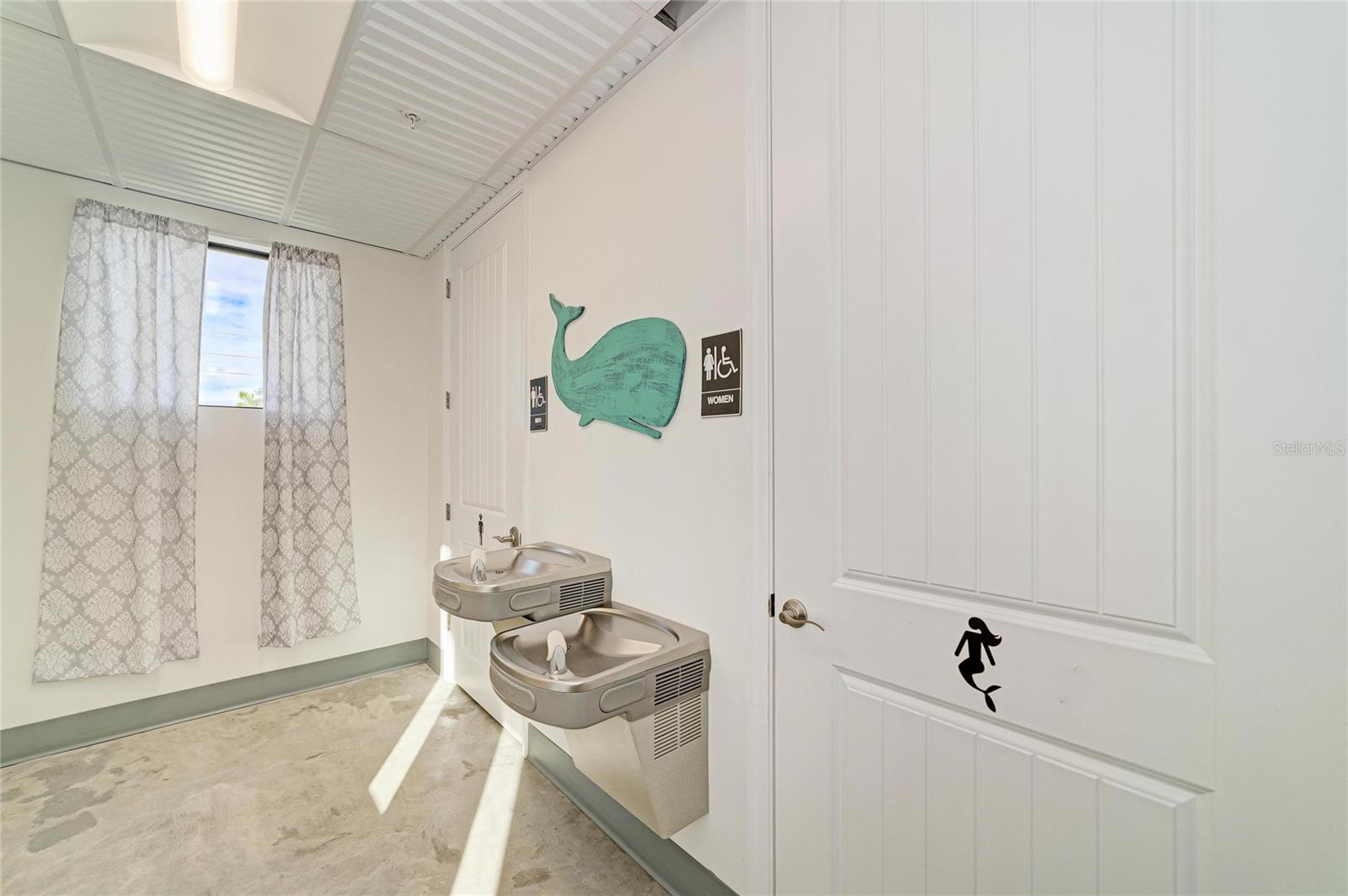 Lobby area with water fountain - 3004 AVENUE C, HOLMES BEACH