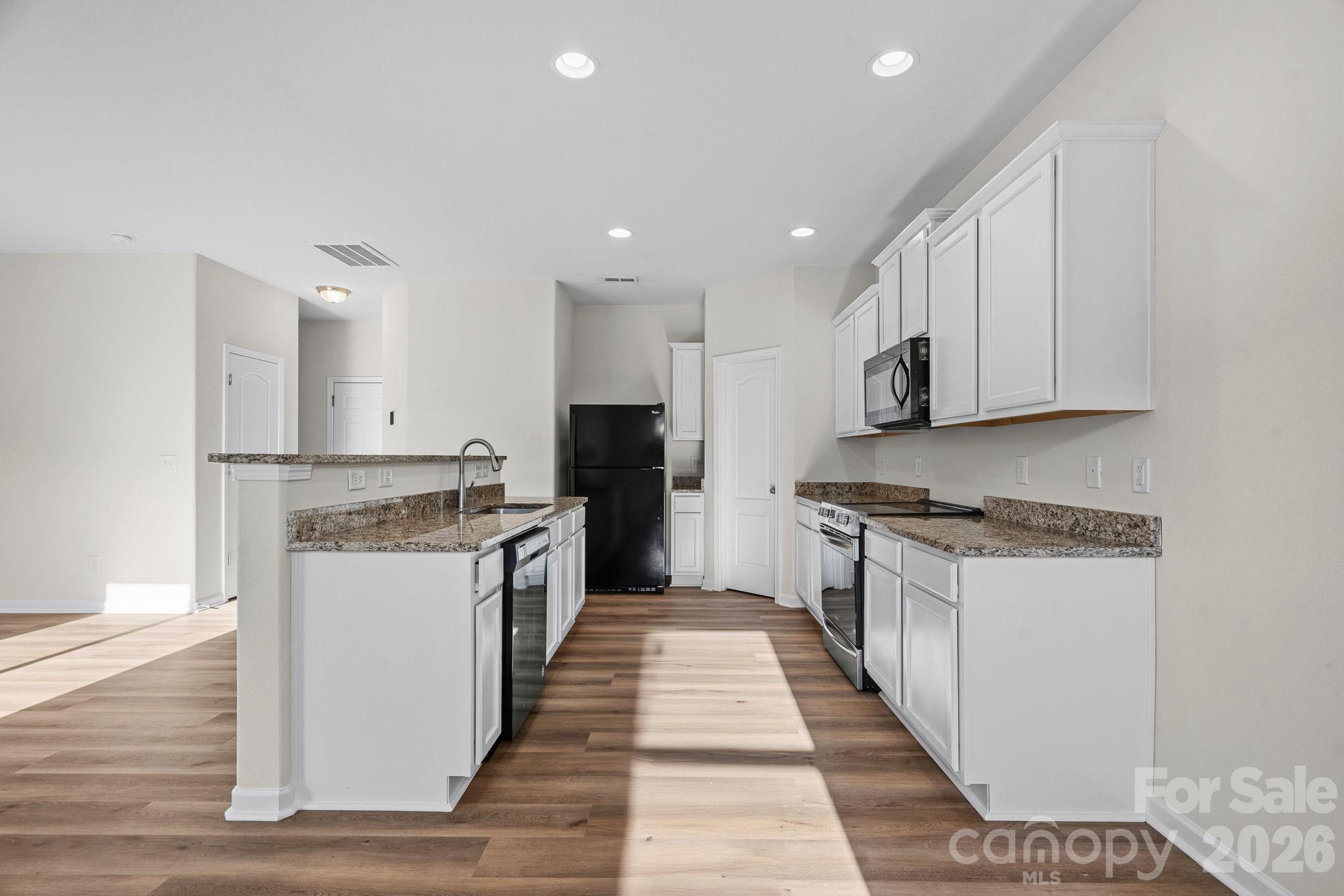 Kitchen - 6215 Paw Village Road, Charlotte