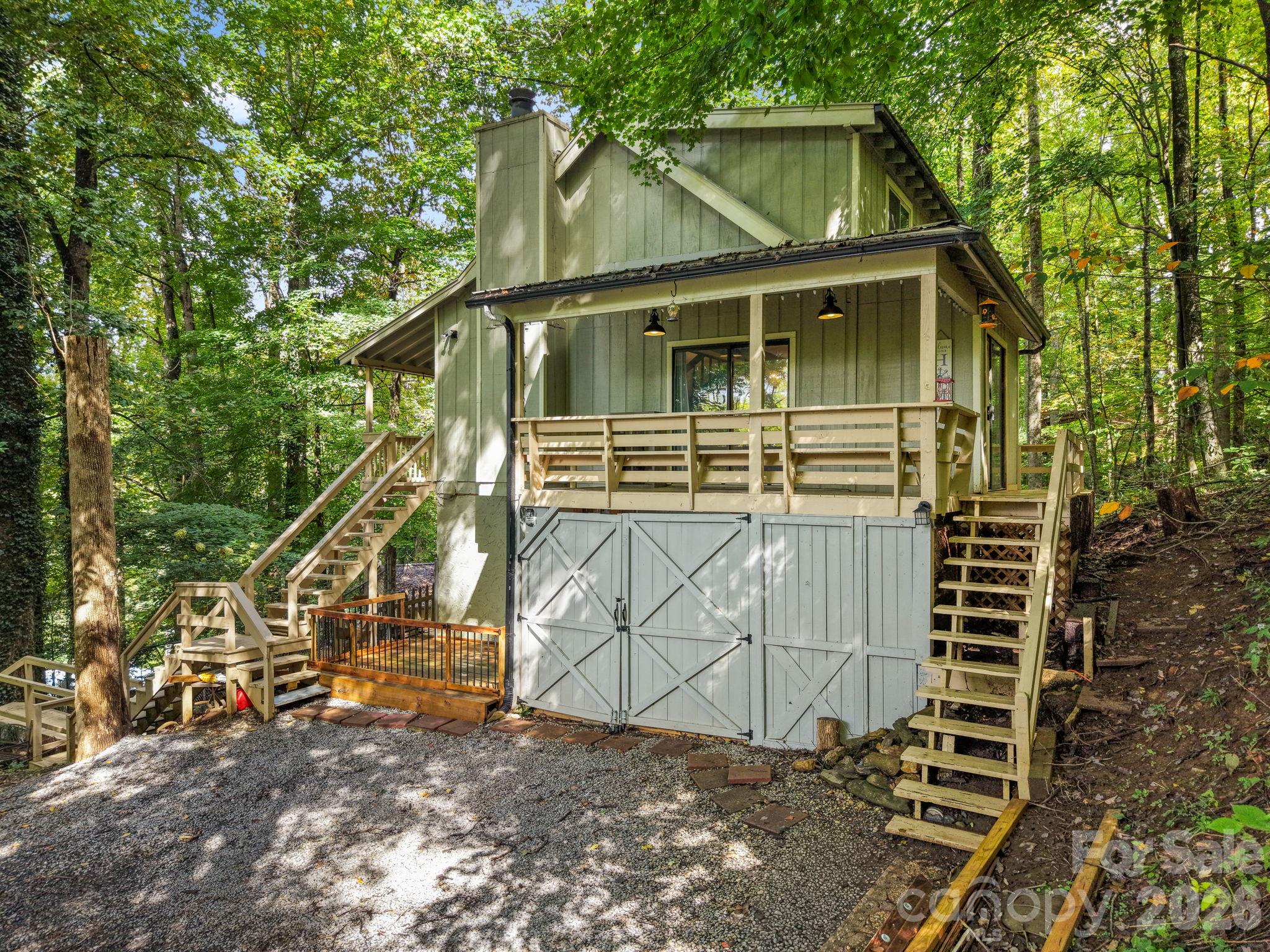 Single Family Residence at 105 Shirley Drive, Maggie Valley, photo 2 of 46