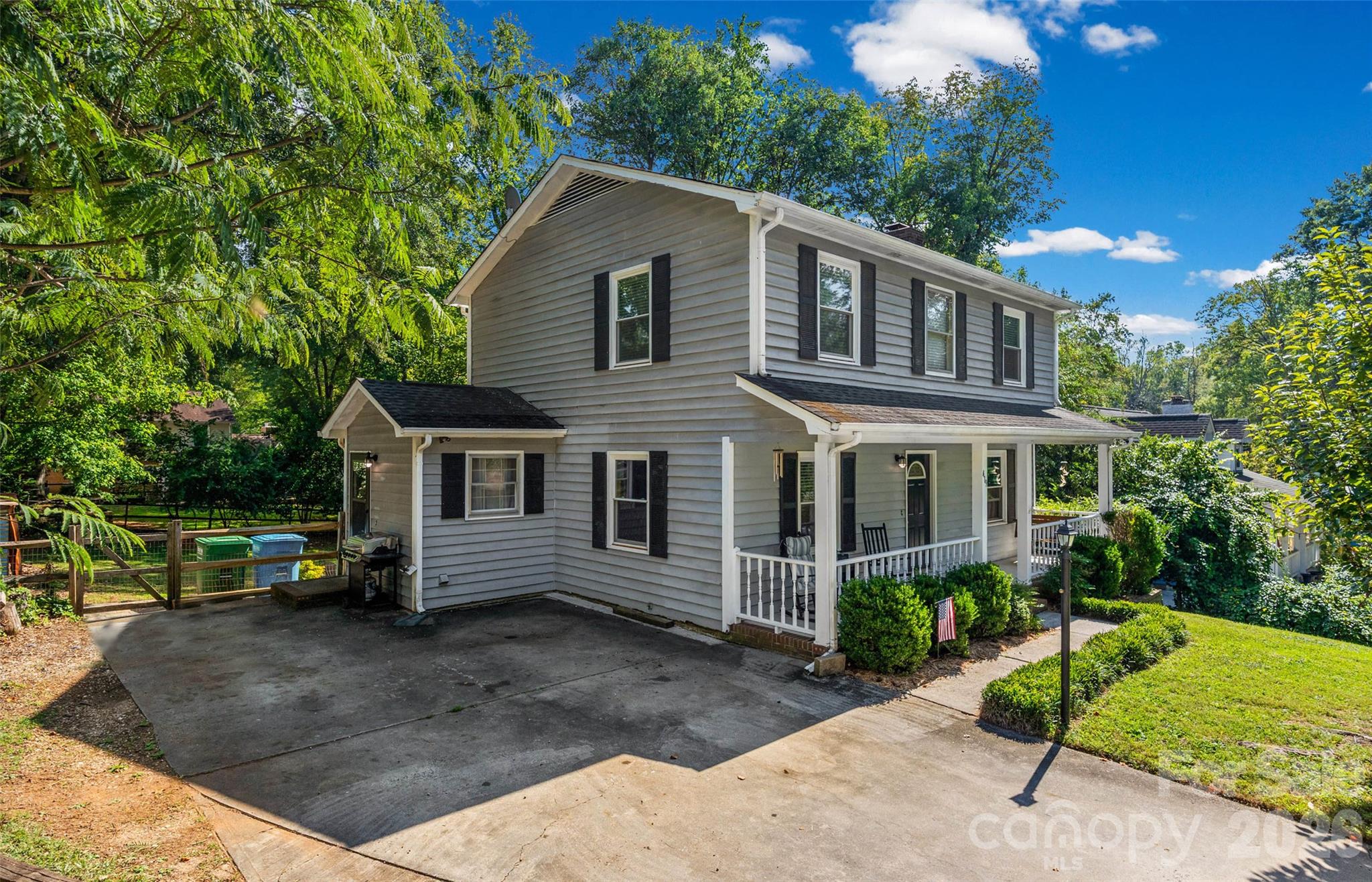 Single Family Residence at 419 Holly Drive, Belmont, photo 24 of 24