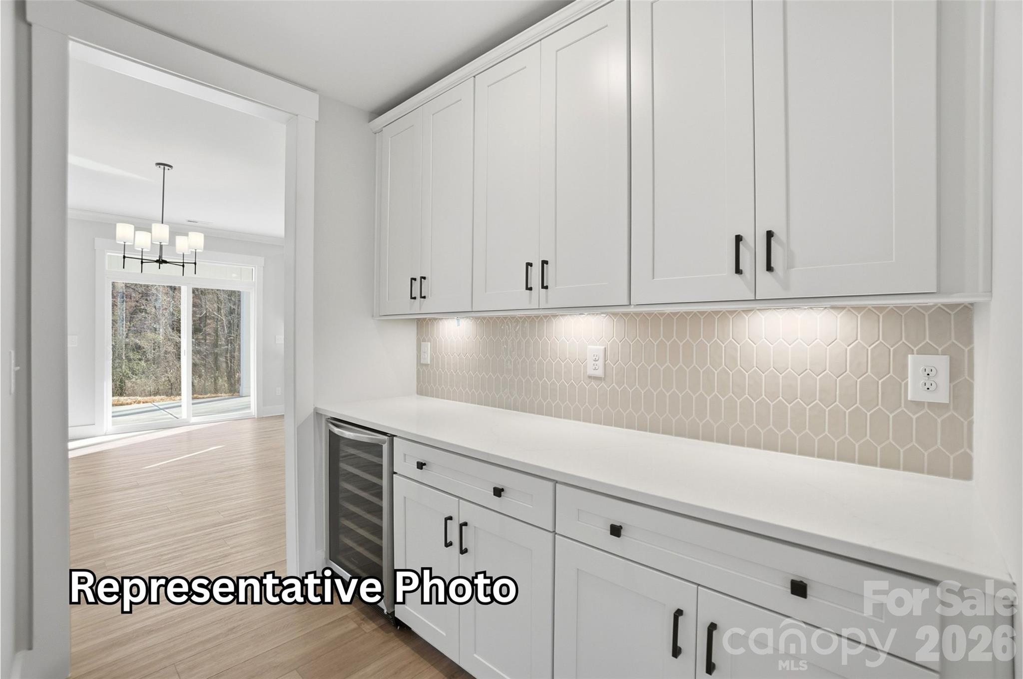 Single Family Residence at 9022 Chasewood Place Drive, Charlotte, photo 5 of 26