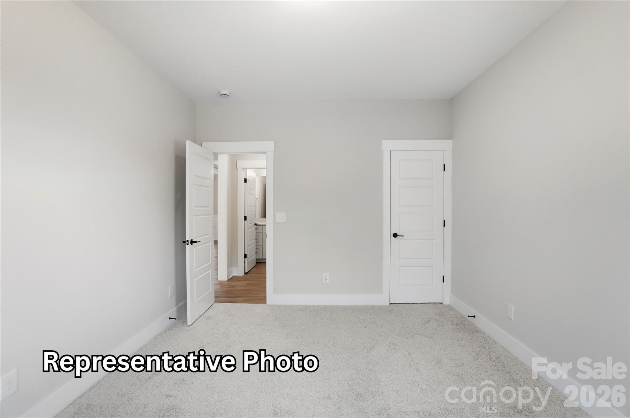 Single Family Residence at 9022 Chasewood Place Drive, Charlotte, photo 14 of 26