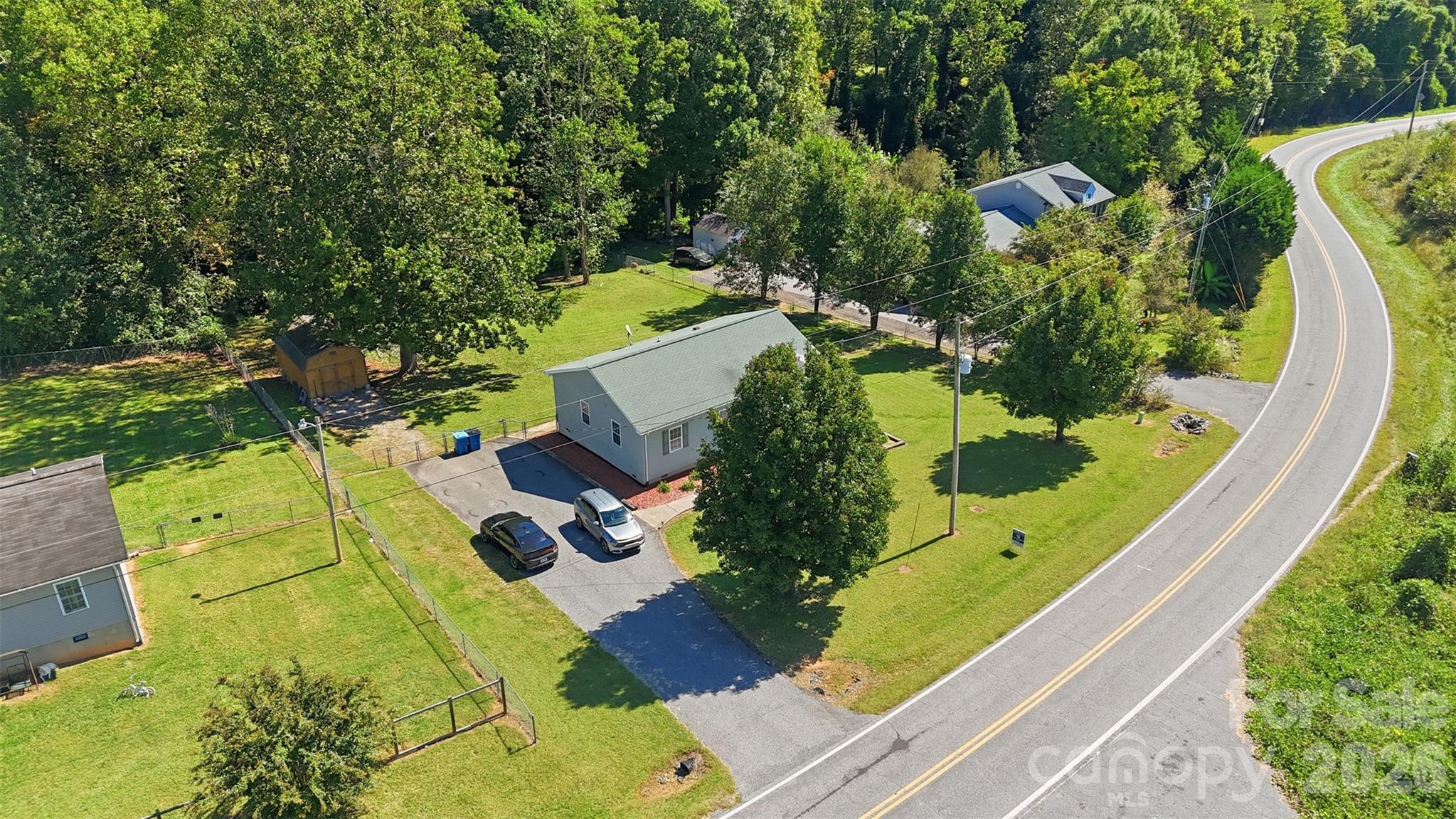Single Family Residence at 775 Paul Payne Store Road, Taylorsville, photo 5 of 39
