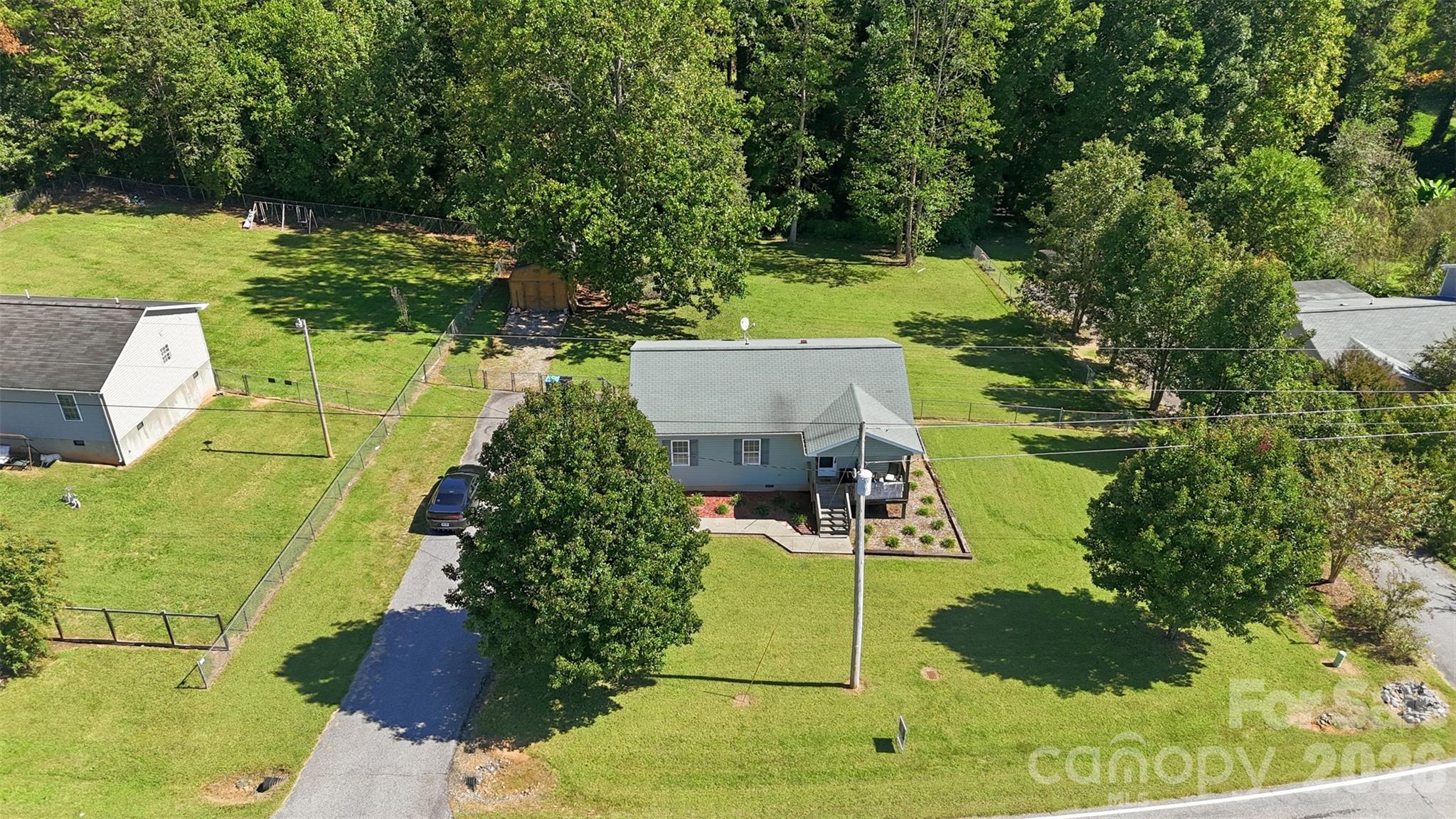 Single Family Residence at 775 Paul Payne Store Road, Taylorsville, photo 6 of 39