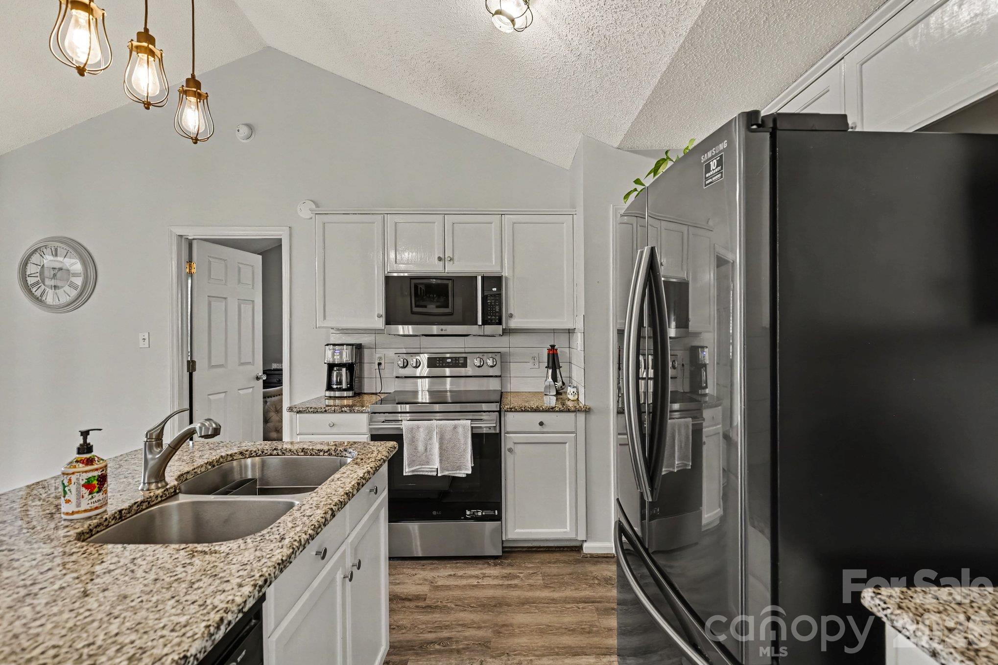 Single Family Residence at 3203 Brookstone Trail, Indian Trail, photo 17 of 41