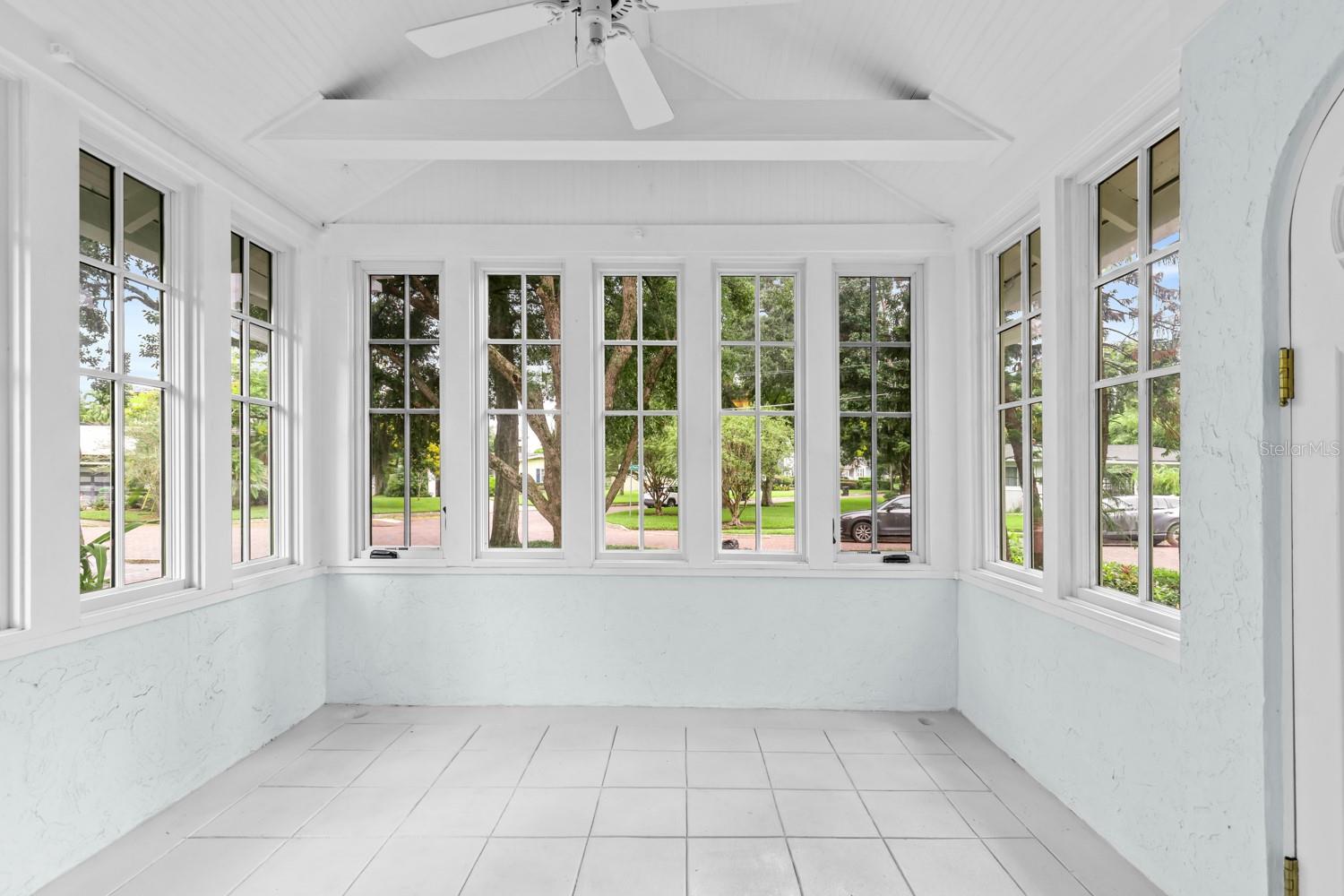 Single Family Residence at 1002 DELANEY PARK DR, ORLANDO, photo 8 of 54