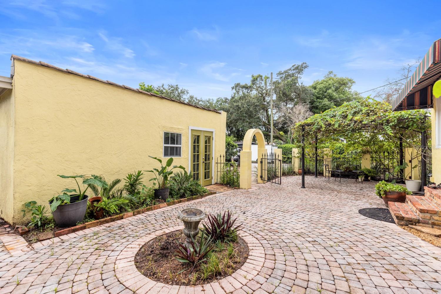 Single Family Residence at 1002 DELANEY PARK DR, ORLANDO, photo 34 of 54