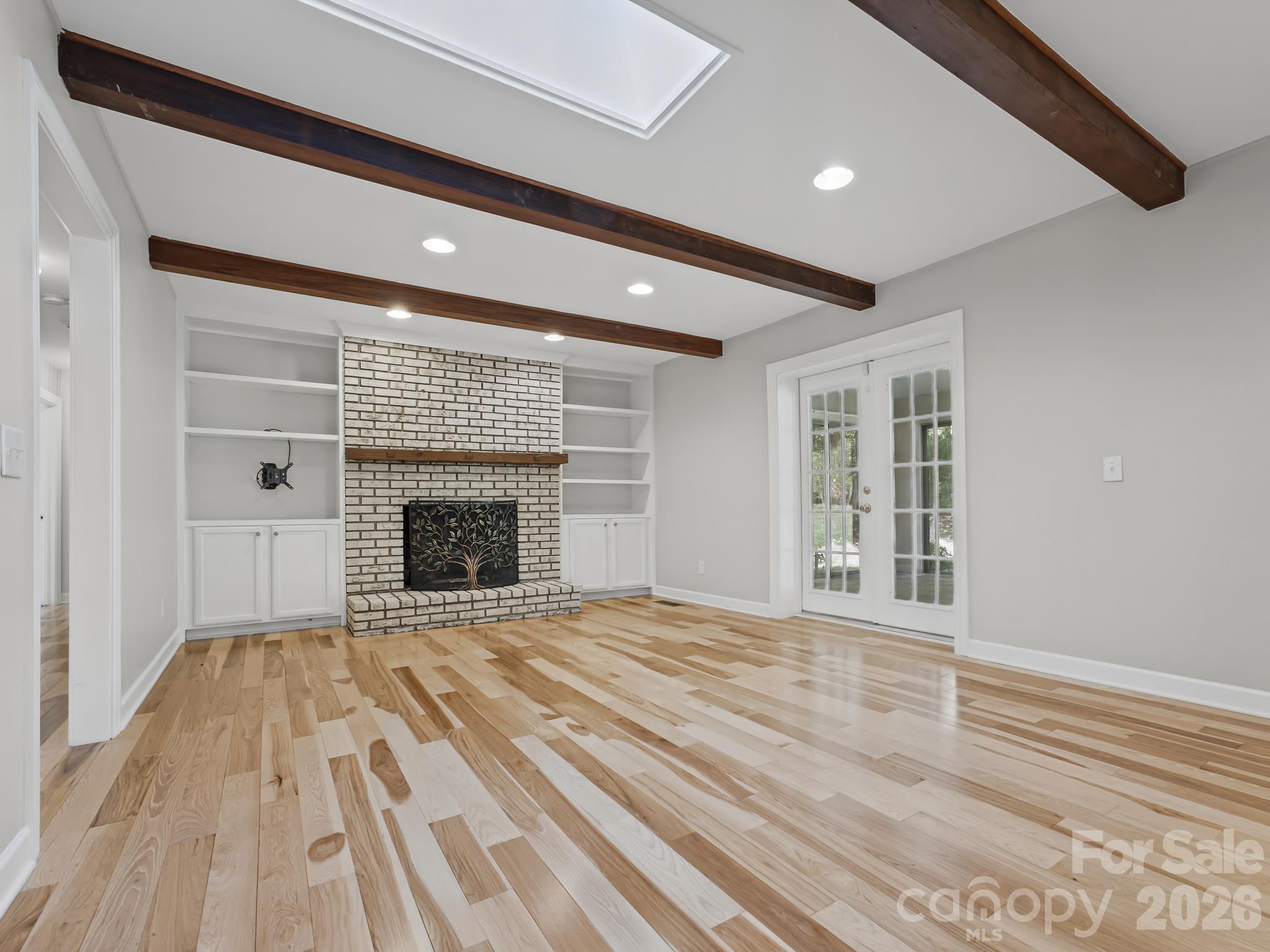 Family Room - 109 Yardley Court, Hendersonville