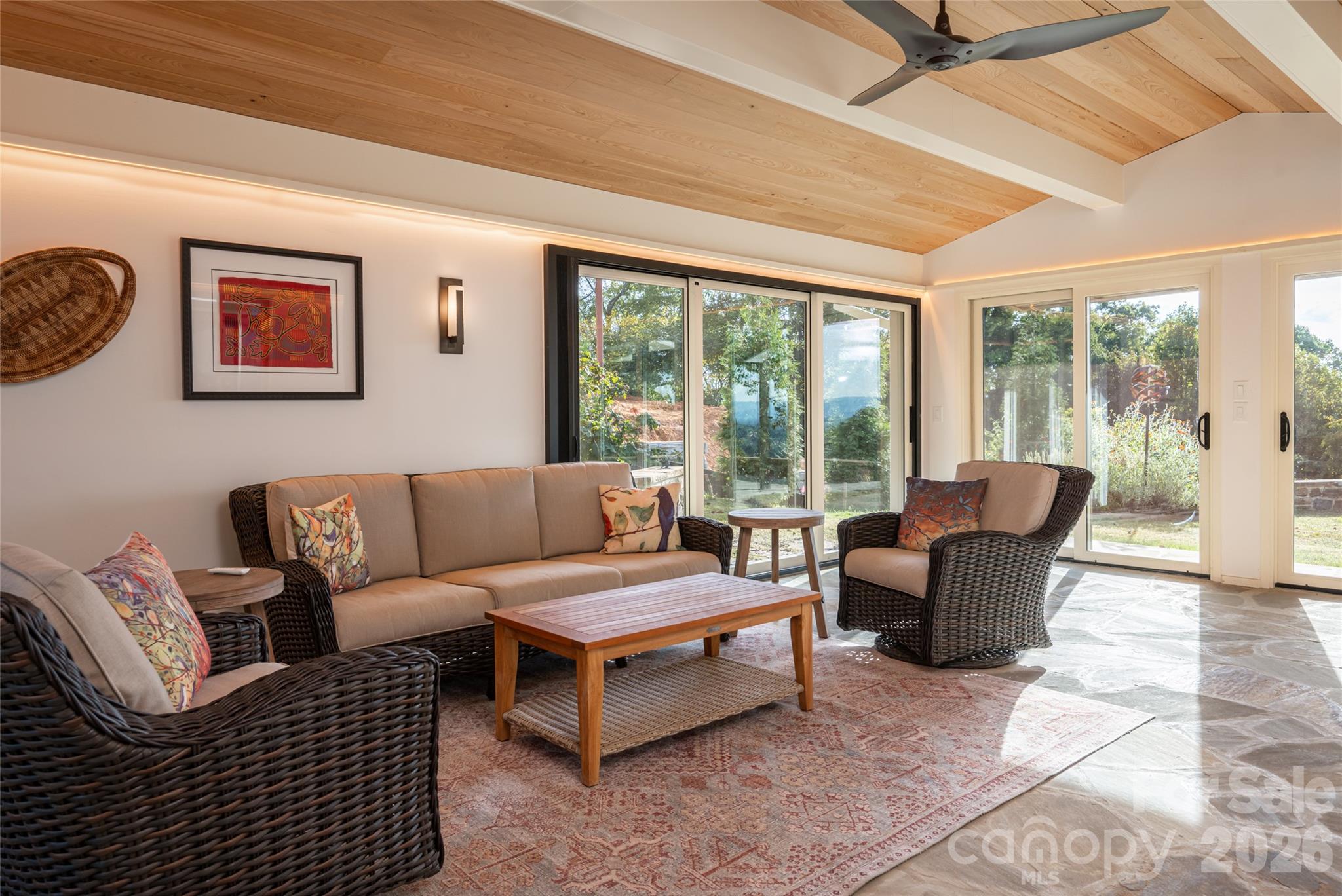 Separate sunroom - 92 Horizon Hill Road, Asheville
