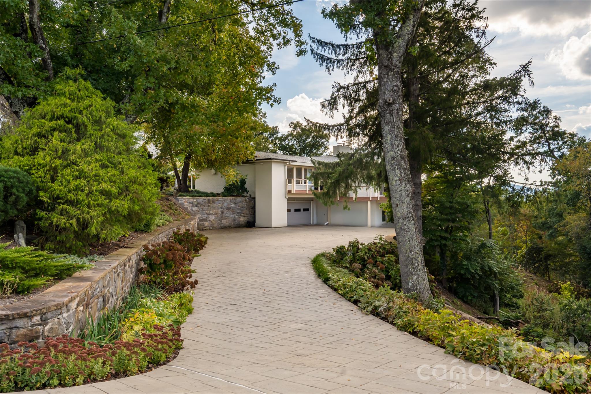 Come home to mountain elegance! - 92 Horizon Hill Road, Asheville