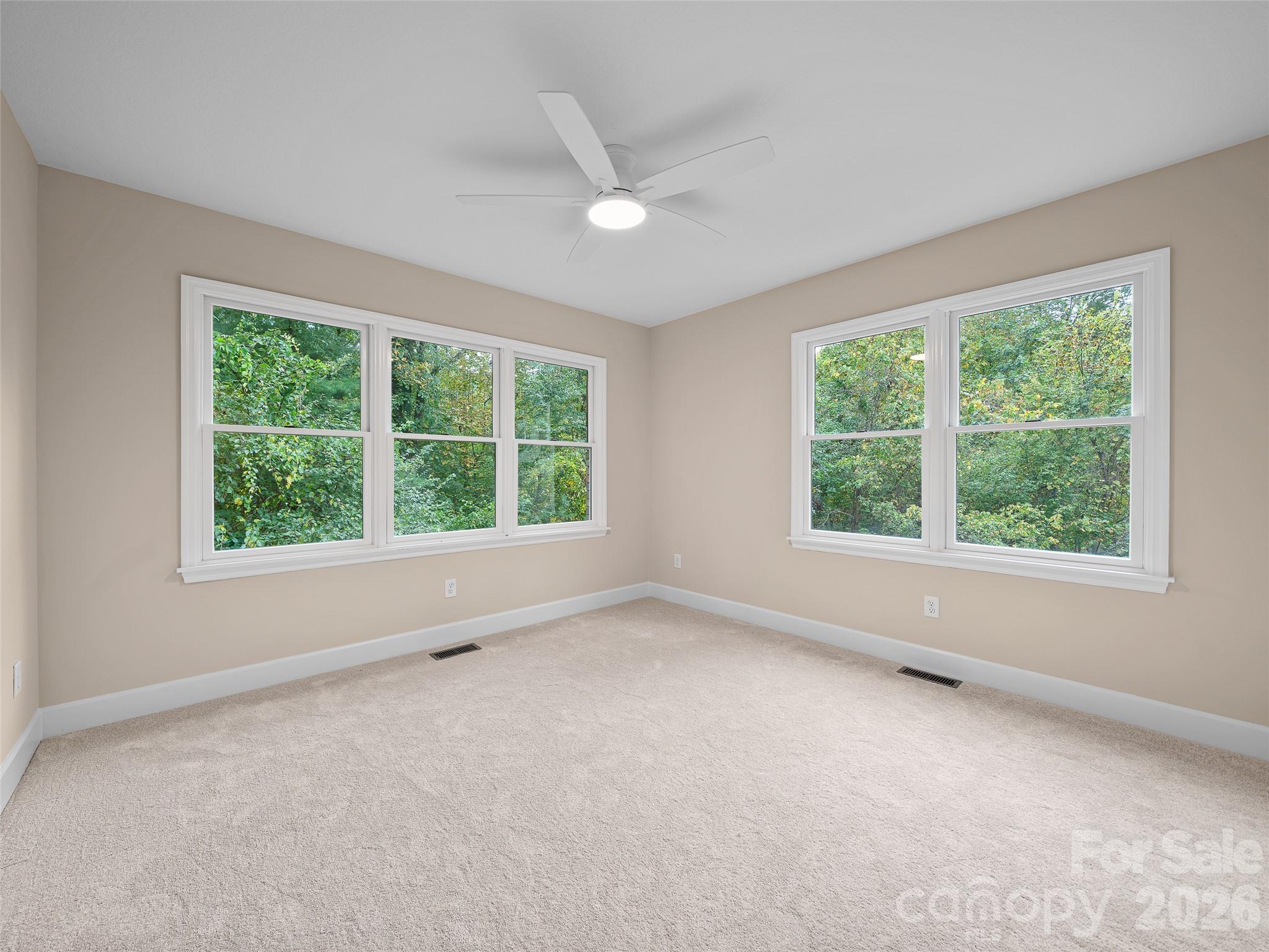 Single Family Residence at 18 Carriage Park Way, Hendersonville, photo 20 of 49
