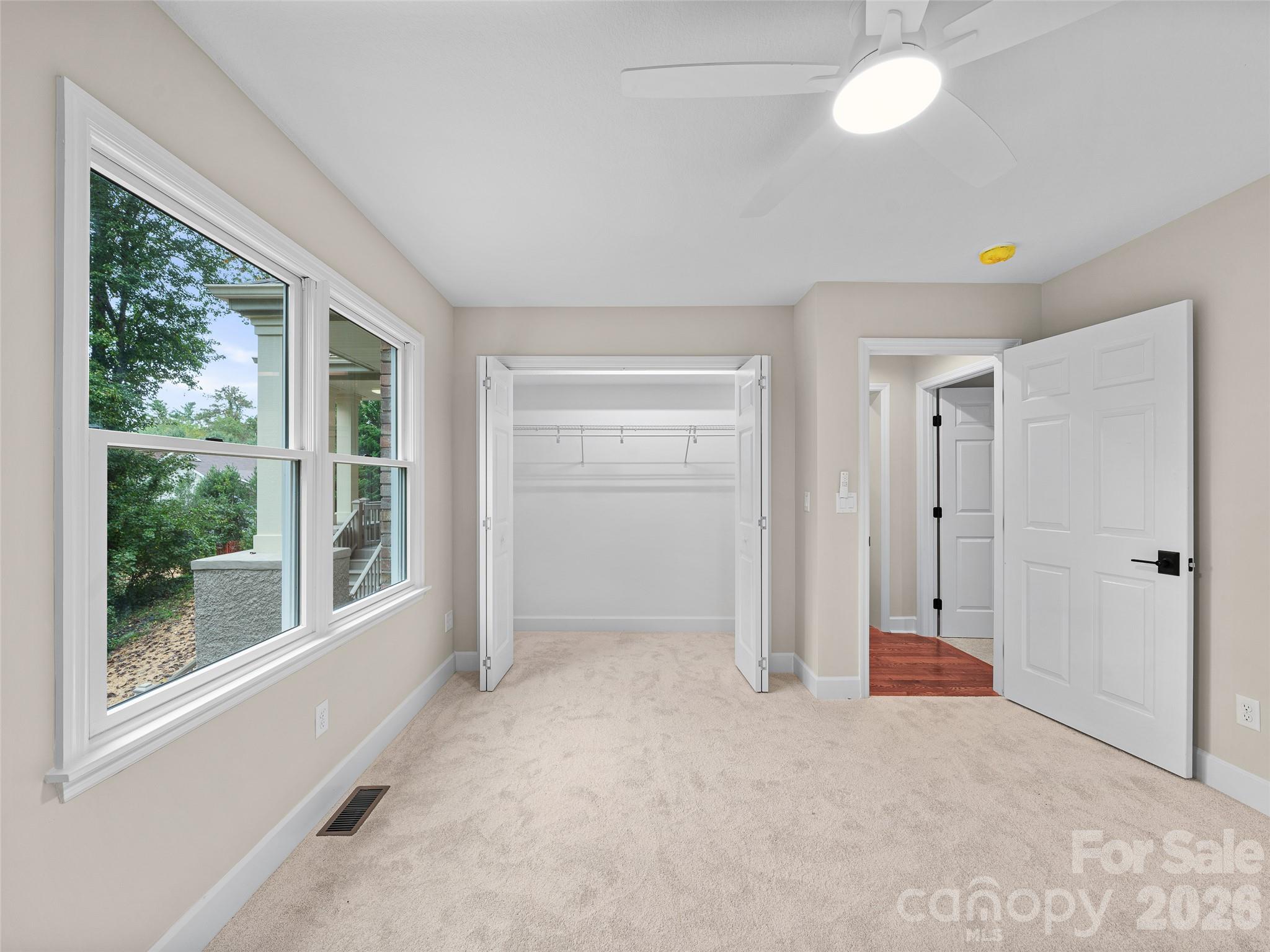 Single Family Residence at 18 Carriage Park Way, Hendersonville, photo 21 of 49