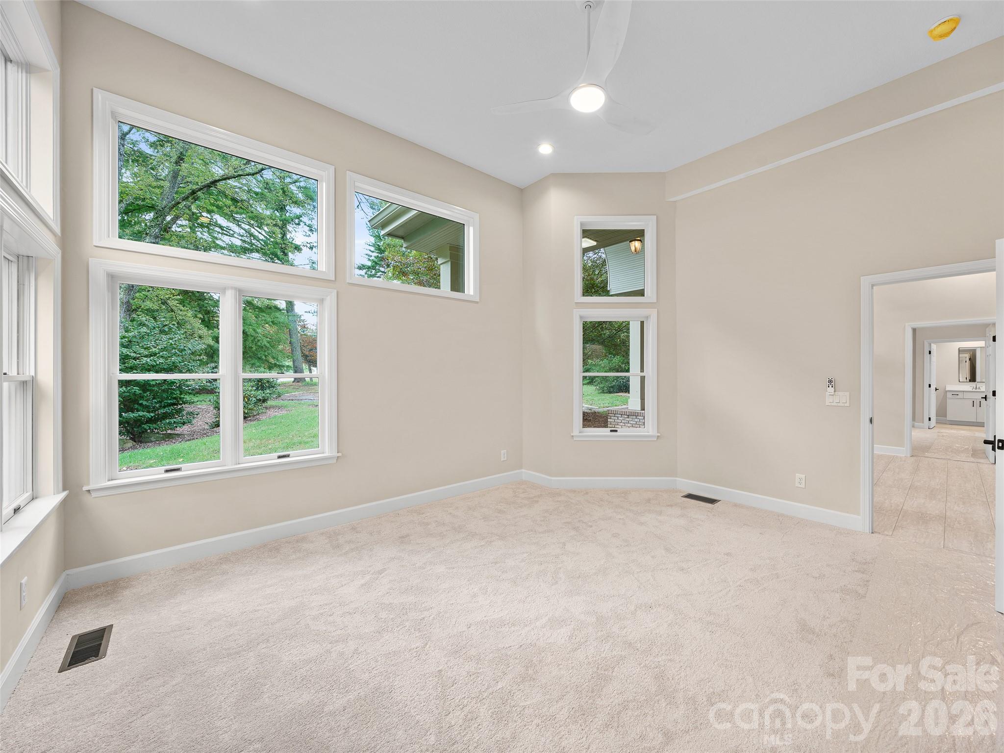 Single Family Residence at 18 Carriage Park Way, Hendersonville, photo 15 of 49