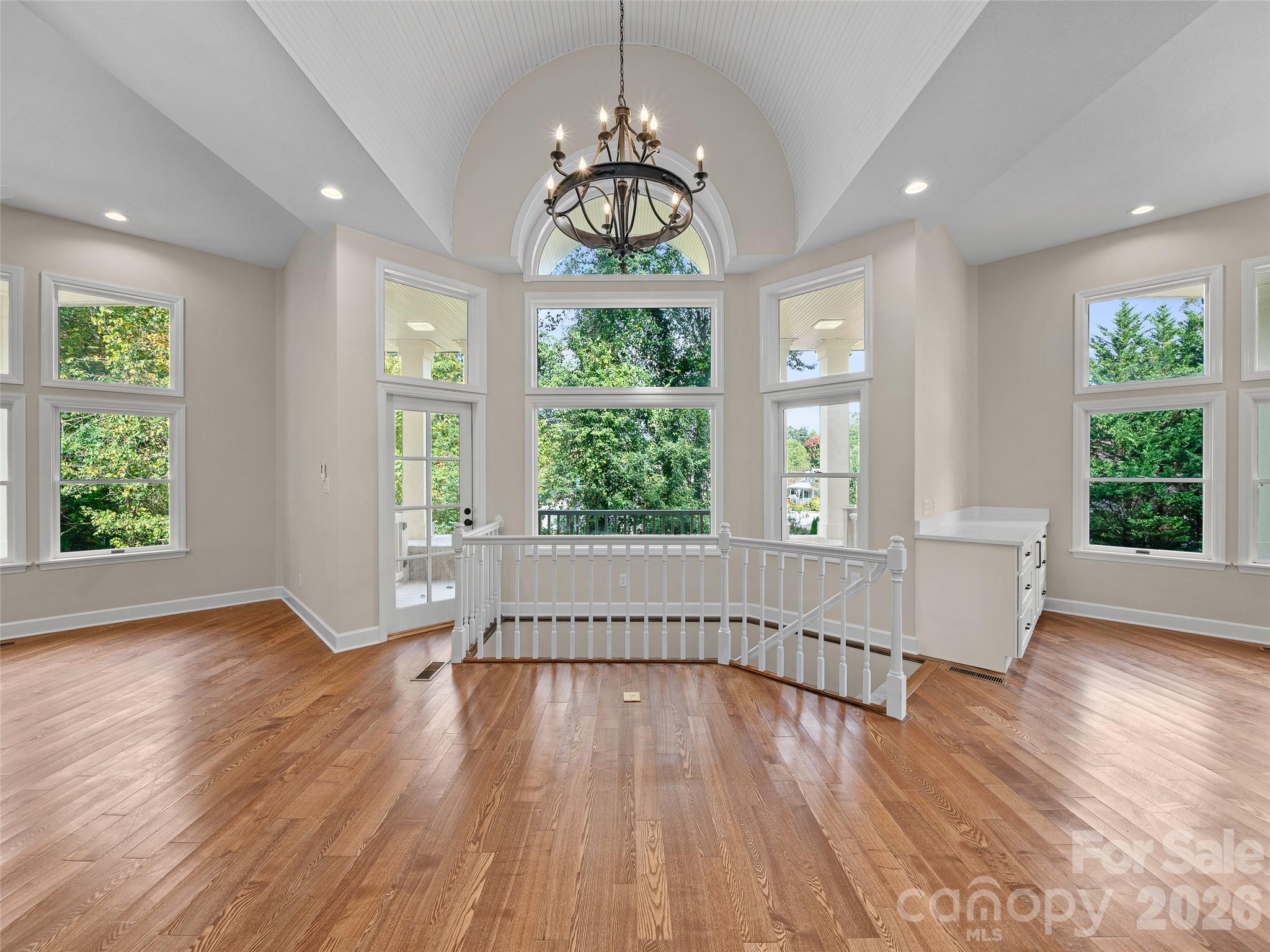 Single Family Residence at 18 Carriage Park Way, Hendersonville, photo 7 of 49