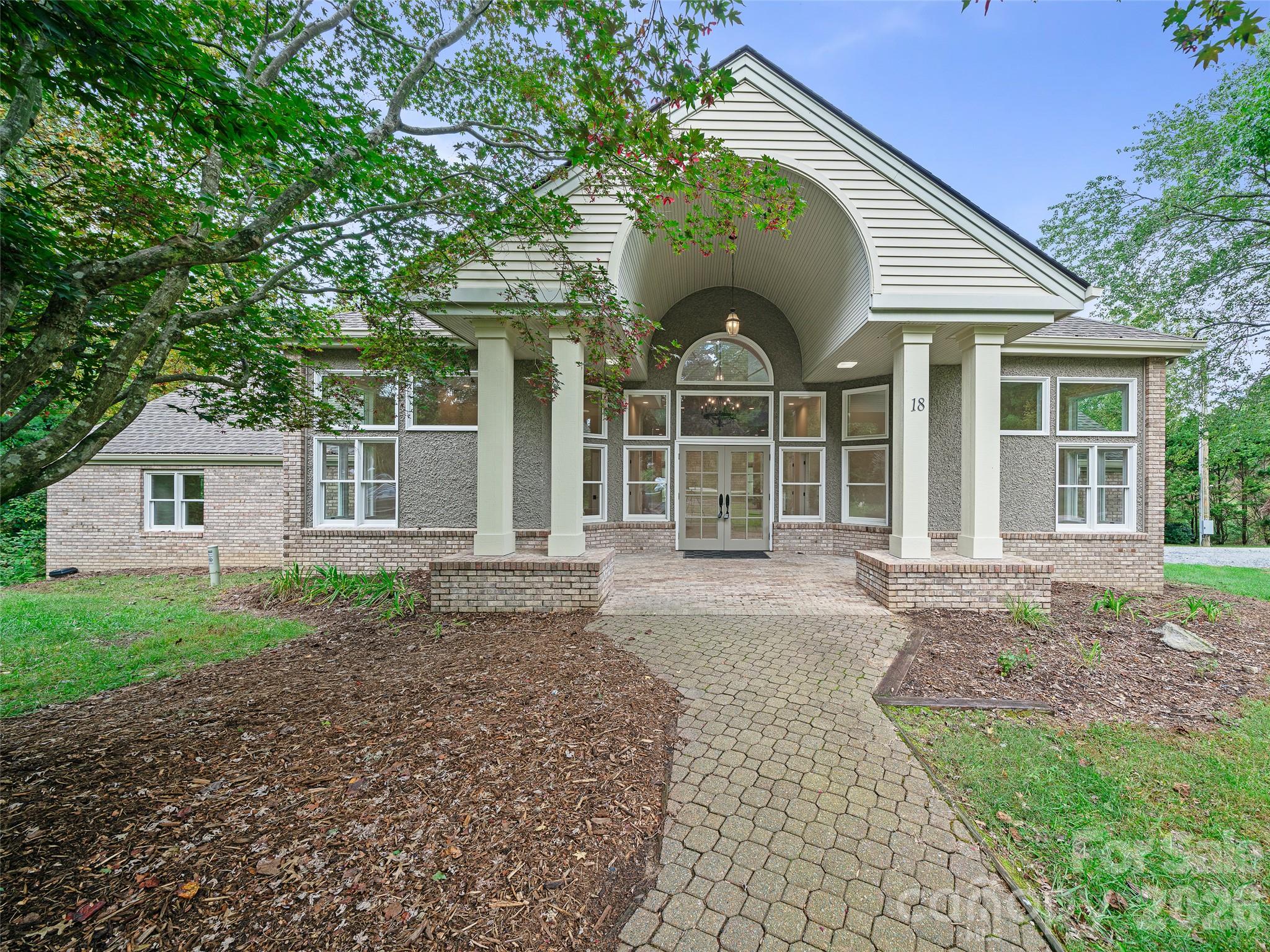 Single Family Residence at 18 Carriage Park Way, Hendersonville, photo 40 of 49