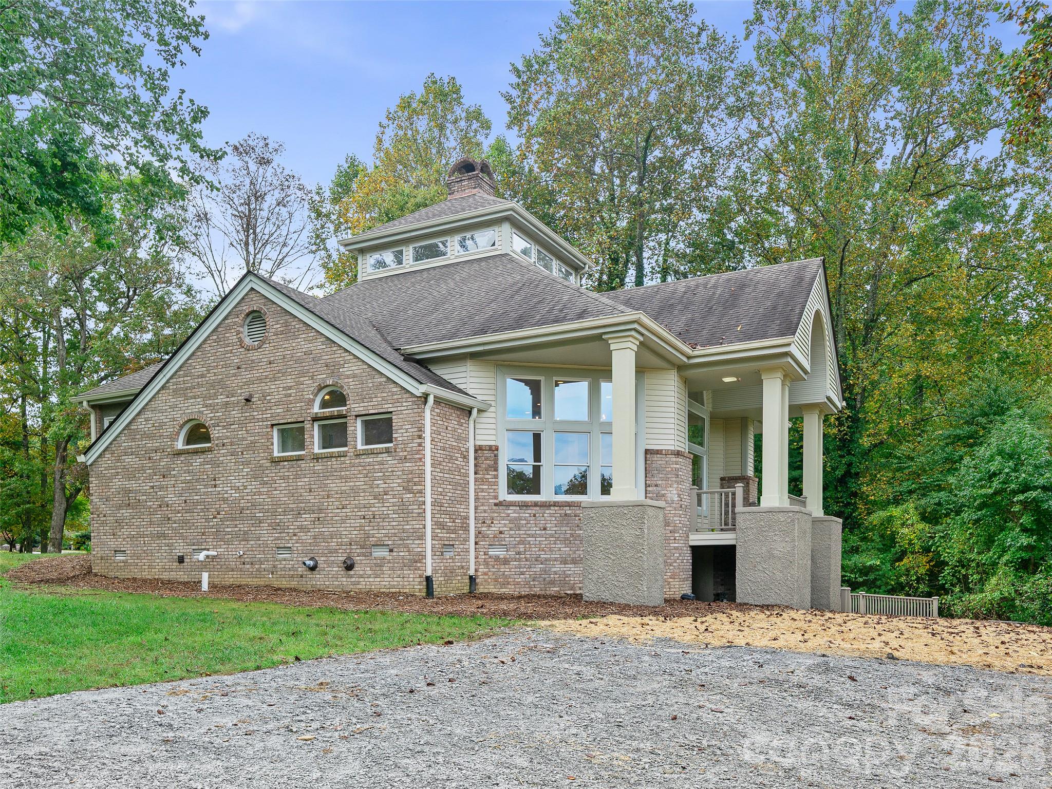 Single Family Residence at 18 Carriage Park Way, Hendersonville, photo 41 of 49