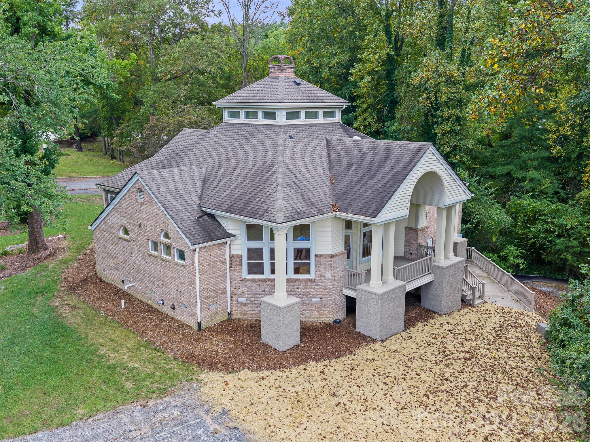 Single Family Residence at 18 Carriage Park Way, Hendersonville, photo 45 of 49
