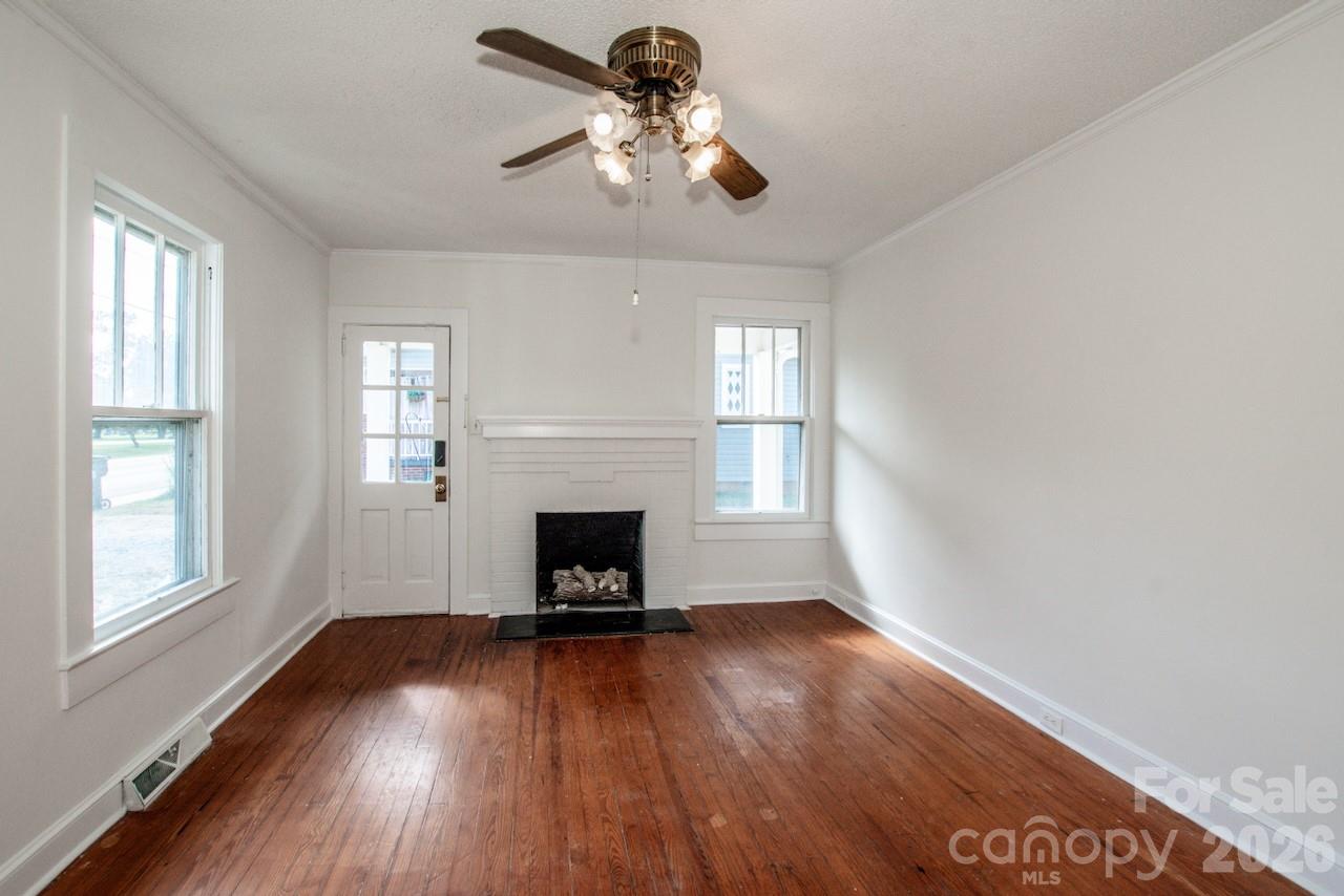 Single Family Residence at 19641 S Main Street, Cornelius, photo 6 of 17